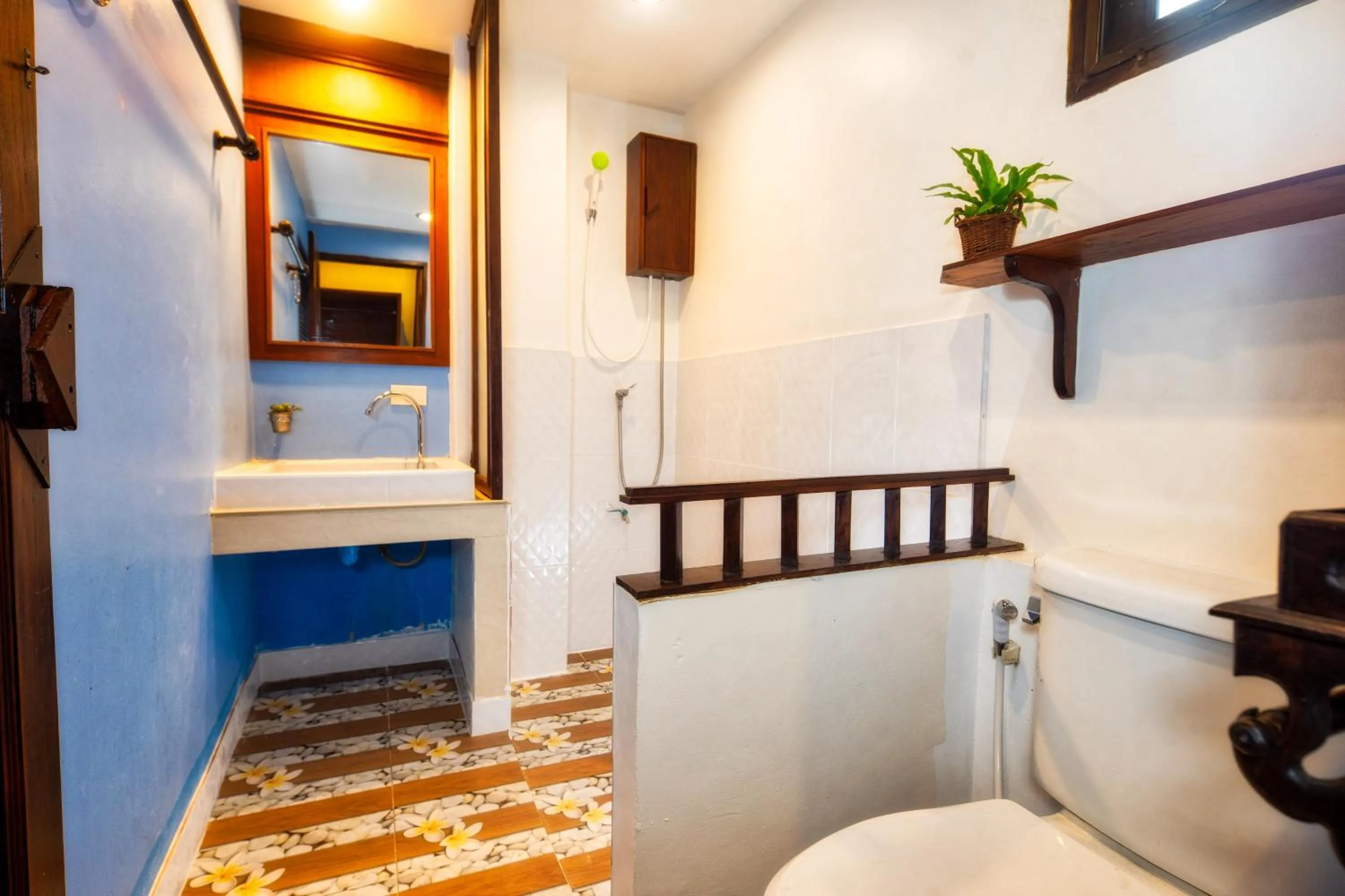 Bathroom in Ban Kong Rao Guesthouse