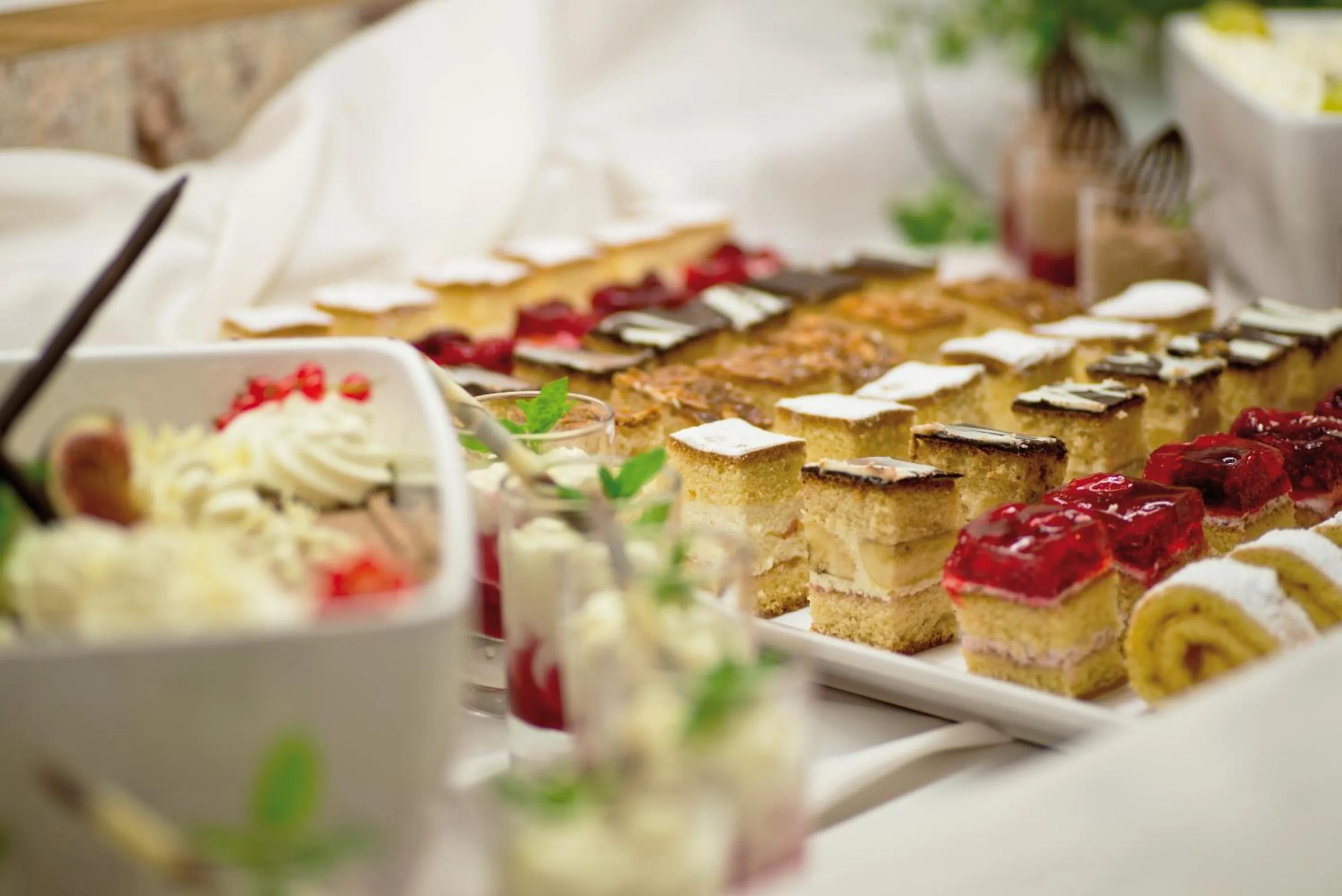 Restaurant/places to eat in Hotel Neue Post