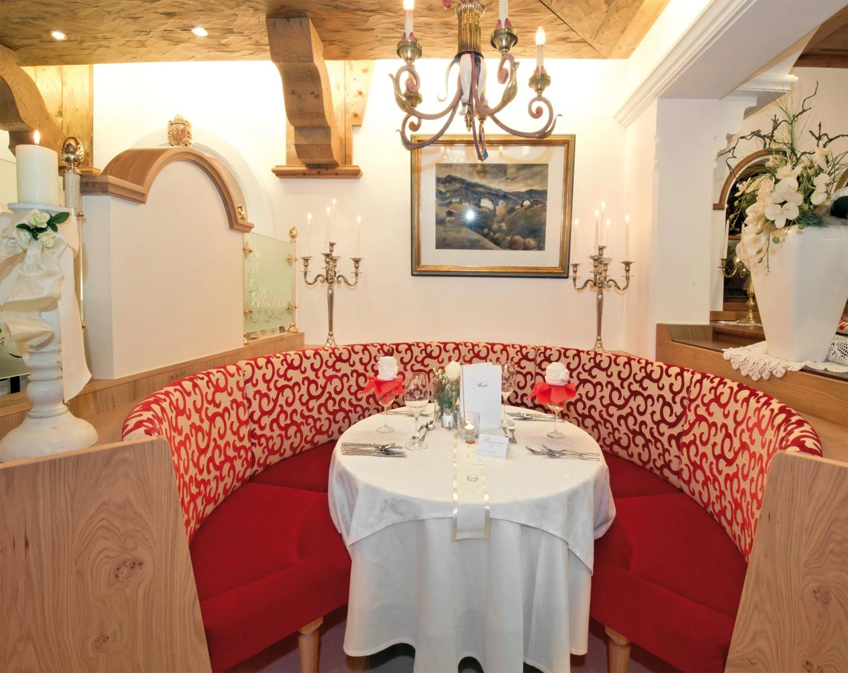 Restaurant/places to eat in Hotel Neue Post