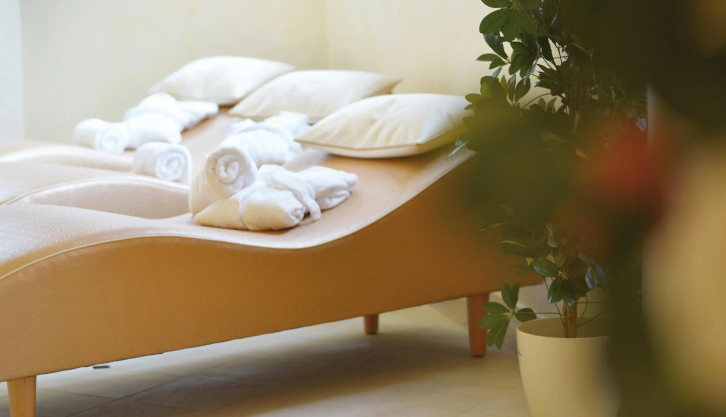 Spa and wellness centre/facilities, Bed in Hotel Neue Post