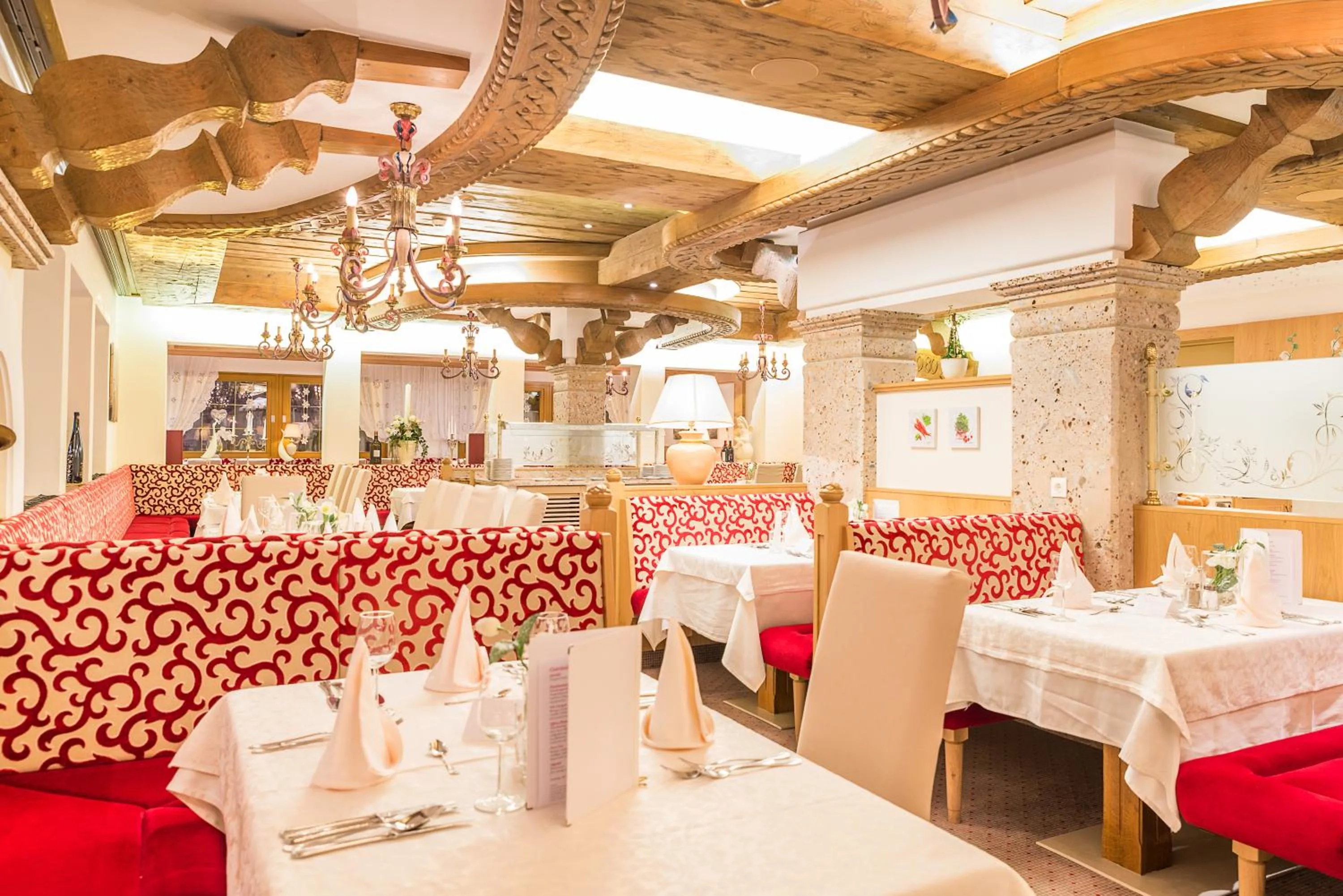 Restaurant/places to eat in Hotel Neue Post