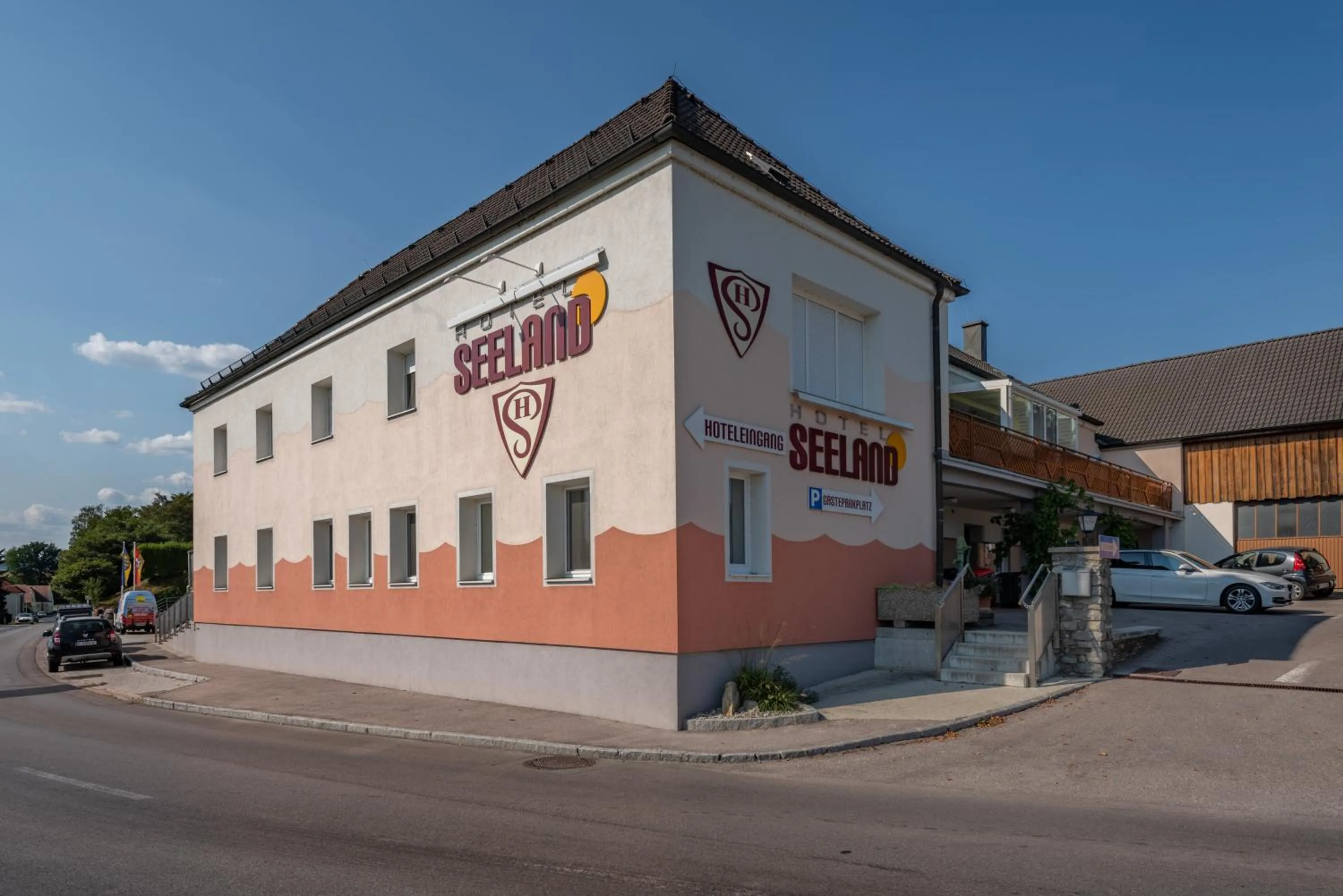 Property building in Hotel Gasthof Seeland