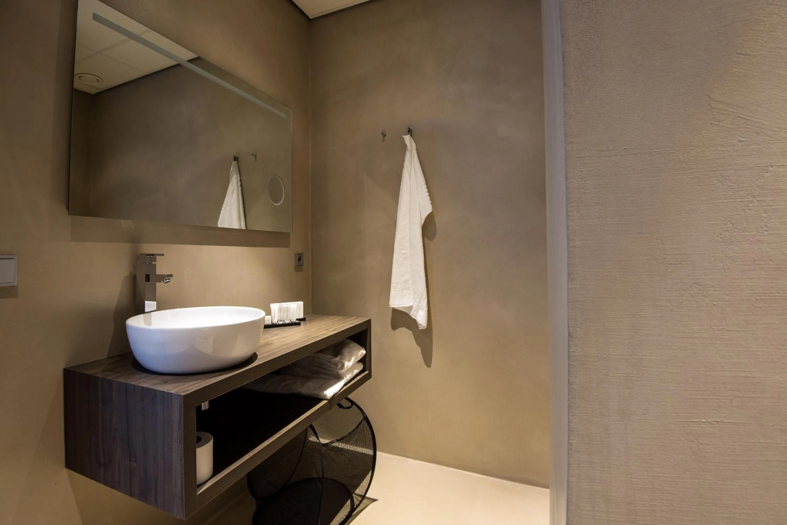 Shower in Fruitpark Hotel & Spa