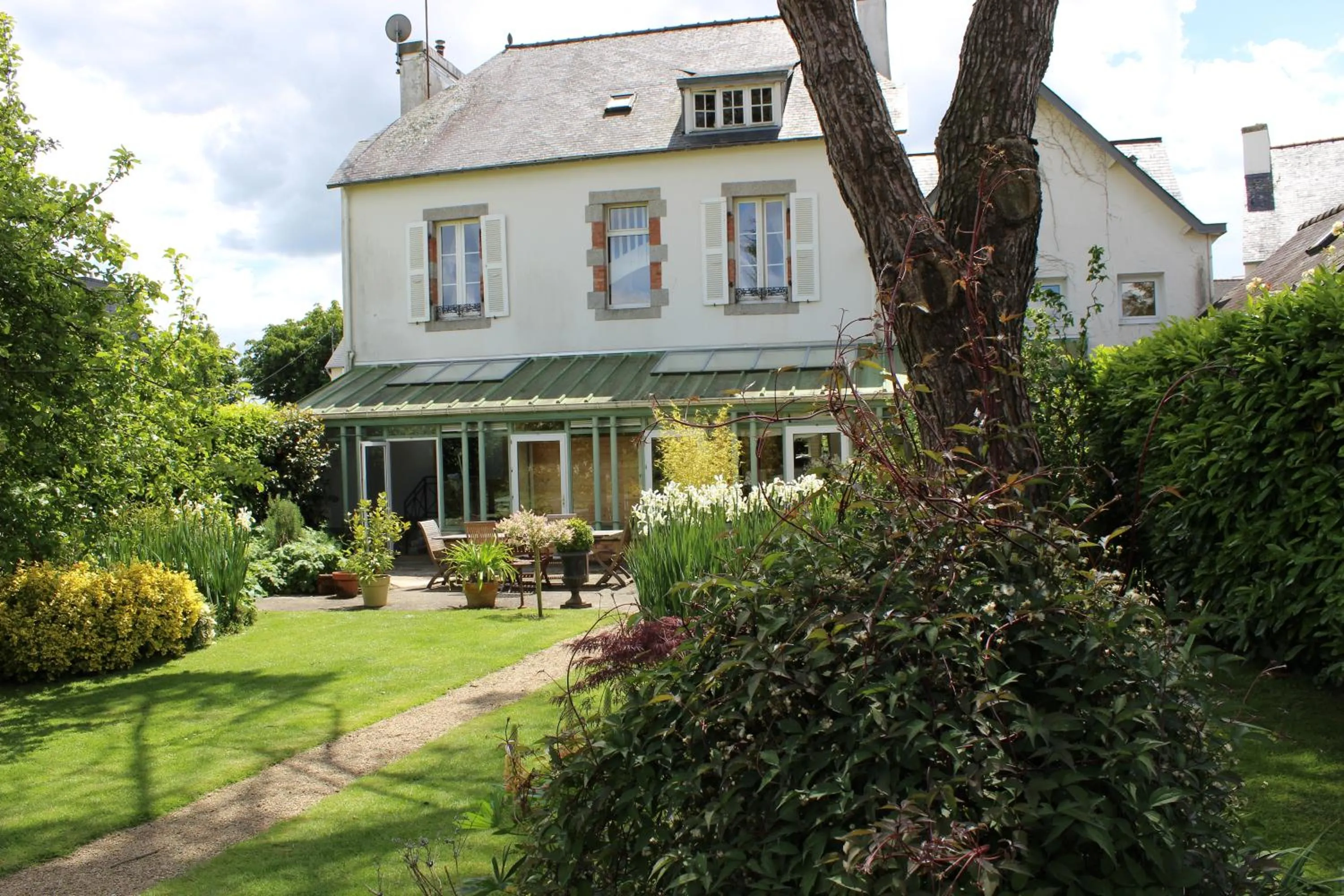 Property building in Au Fil de l'Aulne