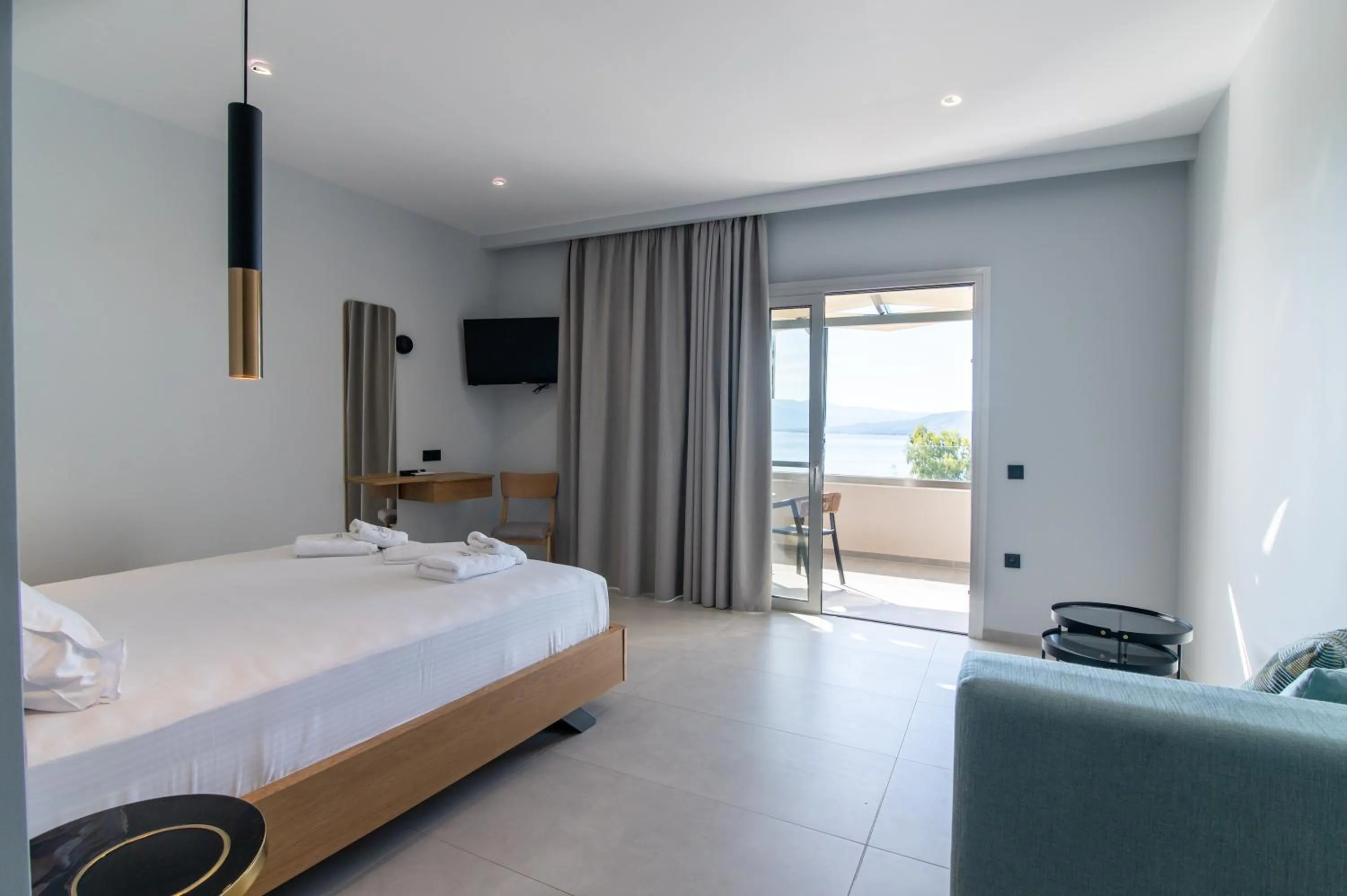 Bed in Elektra Hotel