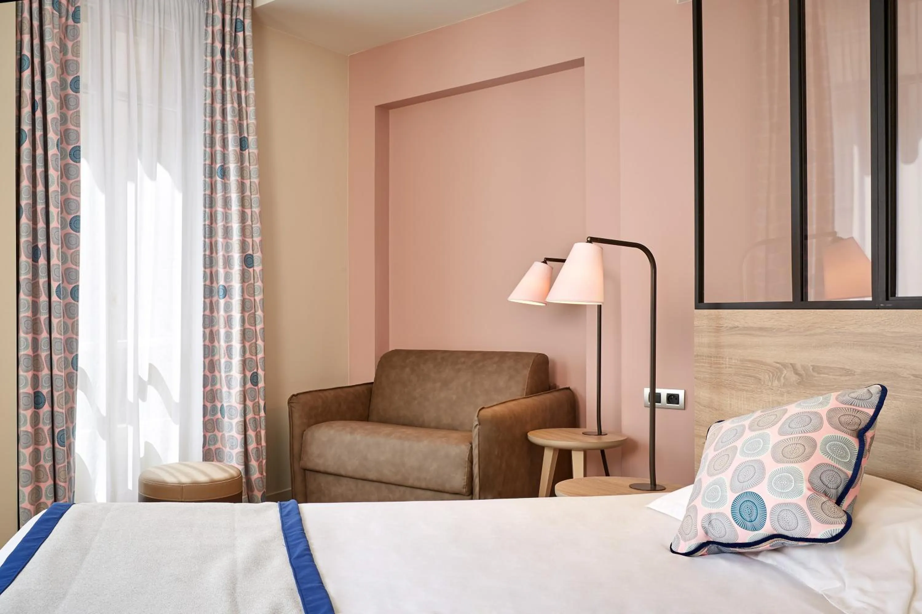 Bedroom, Bed in Hôtel de Sévigné