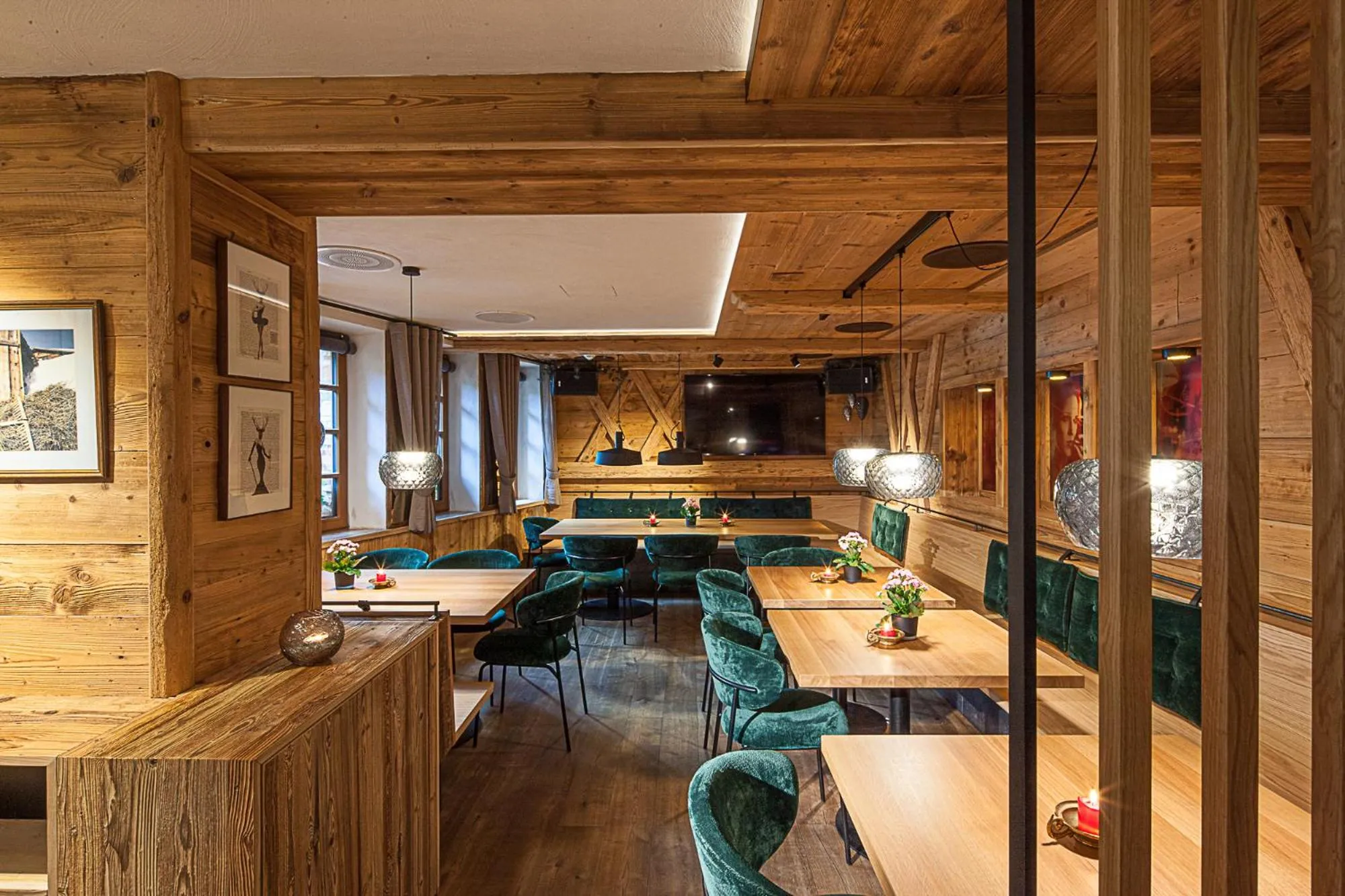 Restaurant/places to eat in Hotel Walliserstube