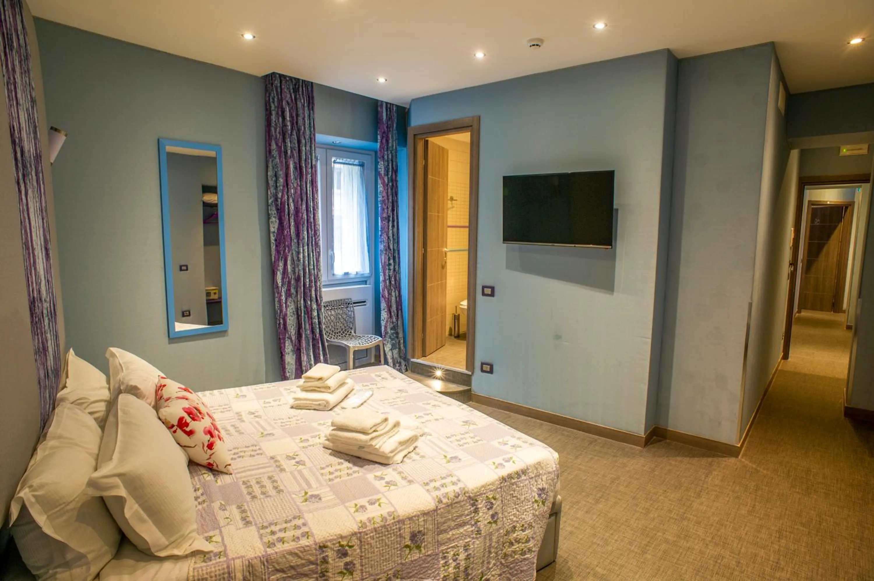 Photo of the whole room, Bed in Gracchi Guest House