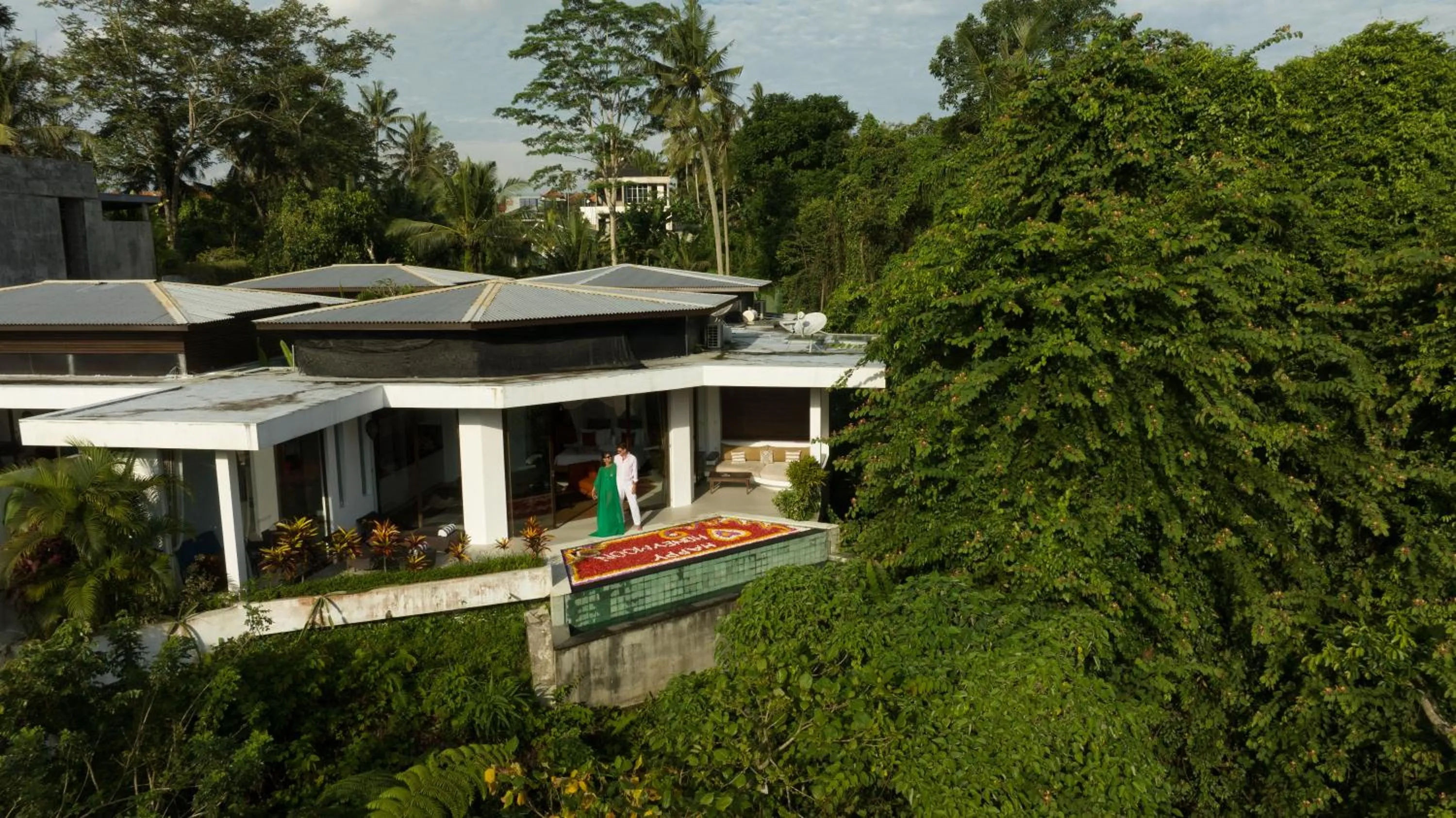 Swimming pool in Cahaya Indah Villas