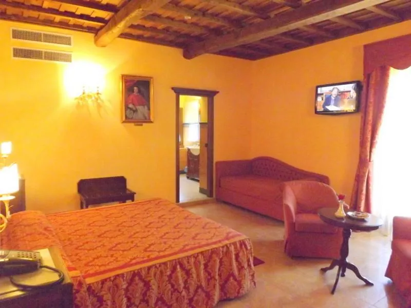 Photo of the whole room, Bed in Relais Il Postiglione - Antica Posta dei Chigi