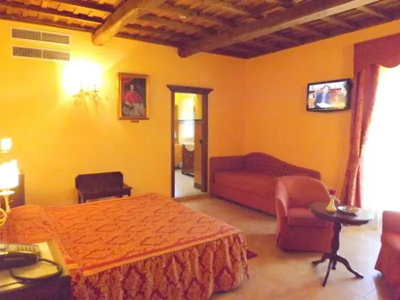 Deluxe Double Room in Relais Il Postiglione - Antica Posta dei Chigi Deluxe Double Room in Relais Il Postiglione - Antica Posta dei Chigi