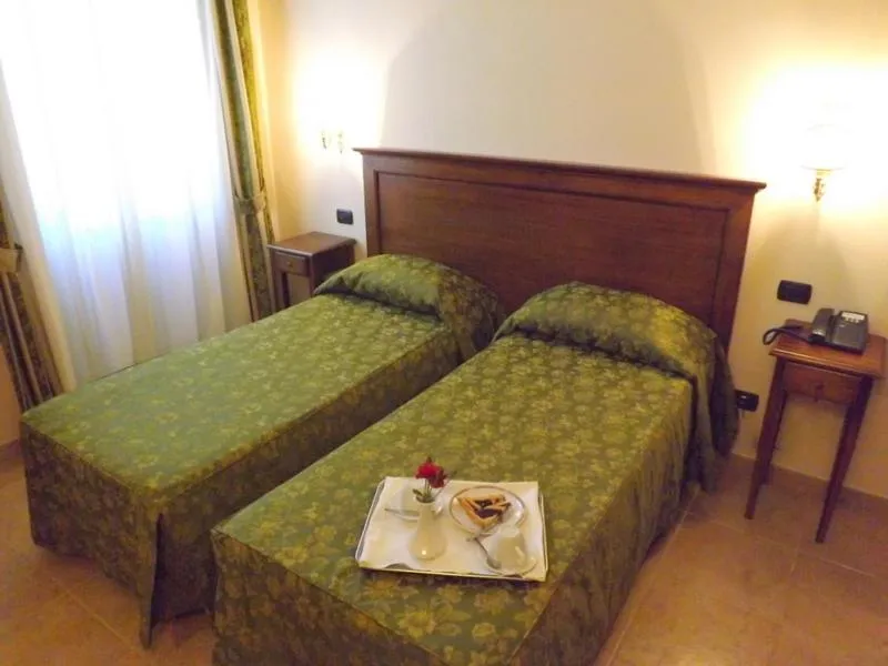Photo of the whole room, Bed in Relais Il Postiglione - Antica Posta dei Chigi