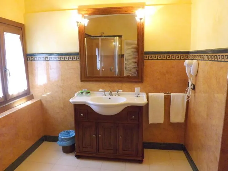 Bathroom in Relais Il Postiglione - Antica Posta dei Chigi