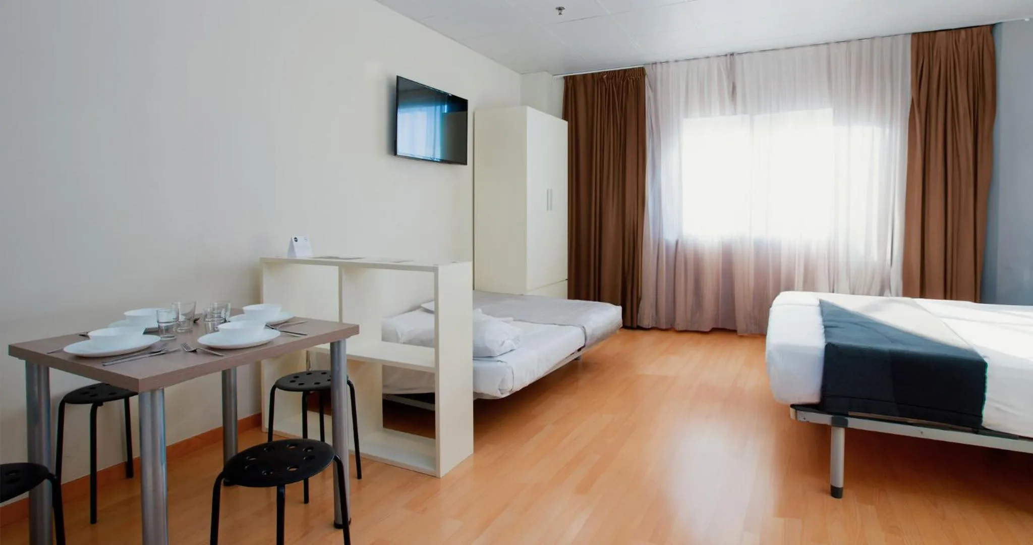 Bedroom, Bed in Vértice Roomspace