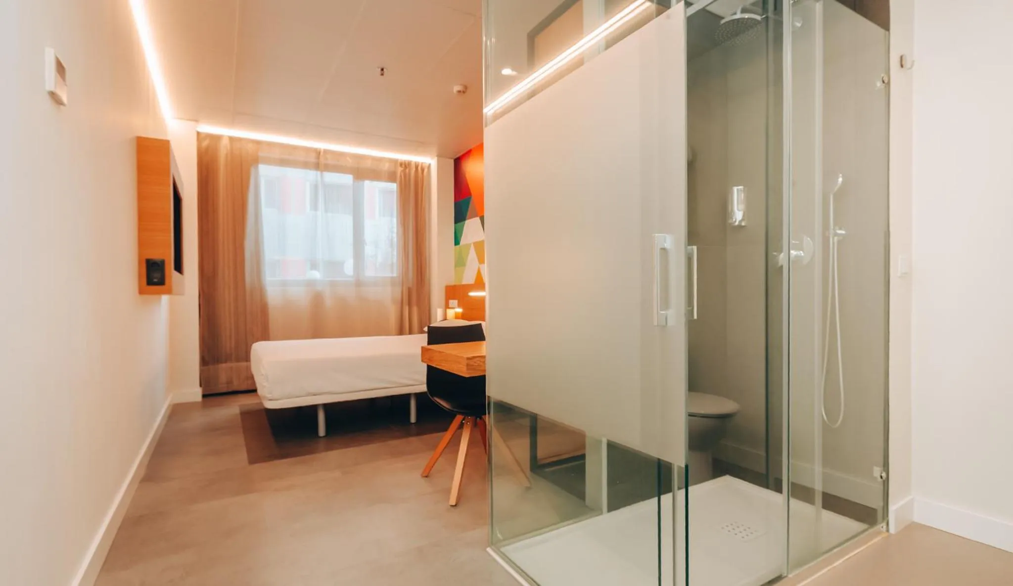 Bedroom, Bed in Vértice Roomspace