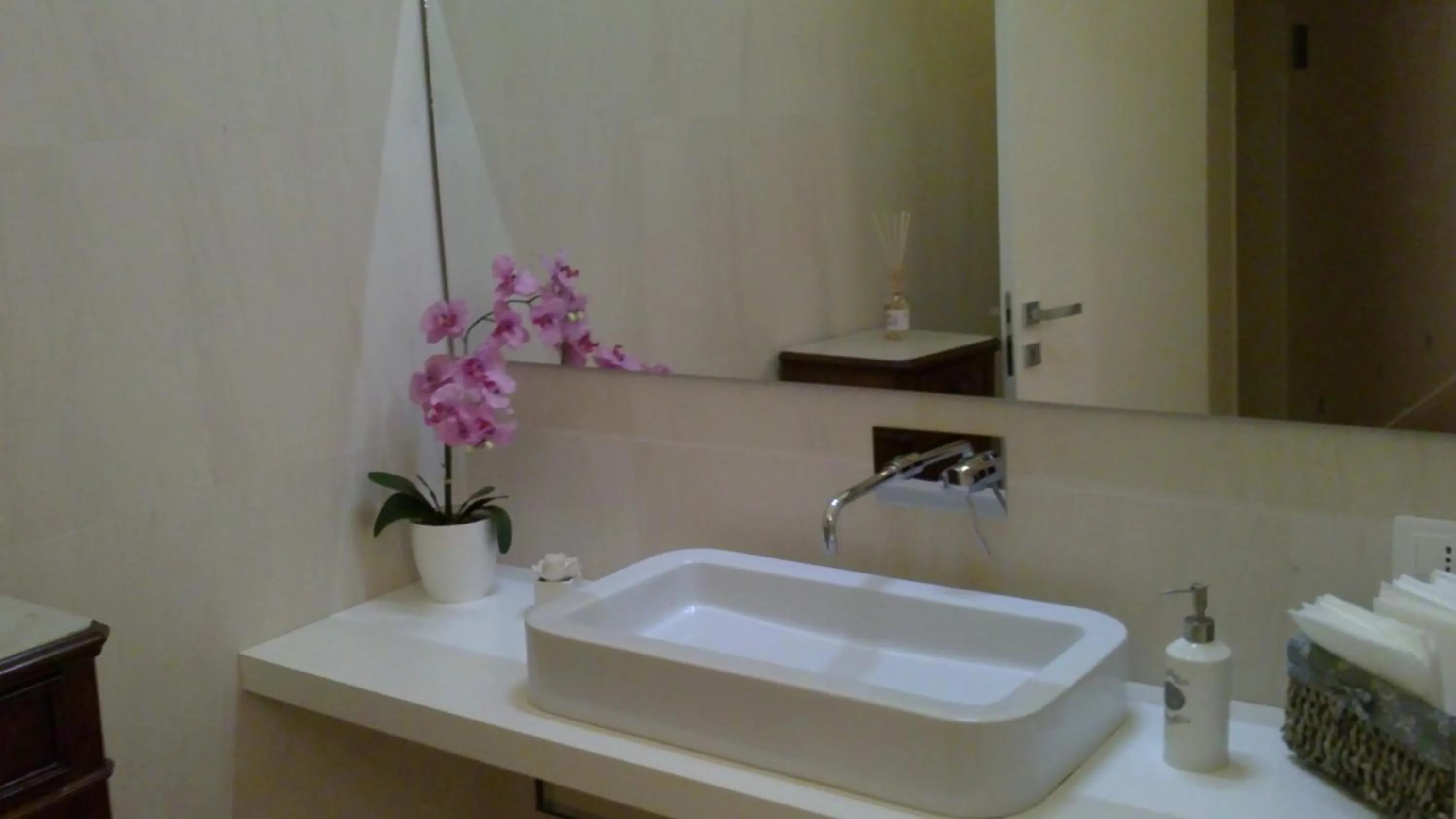 Bathroom in Dimora di Charme Cassaro 168