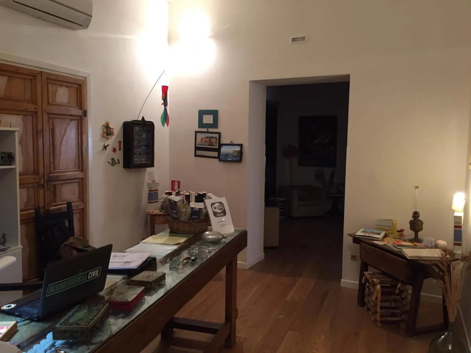 Lobby or reception in Dimora di Charme Cassaro 168