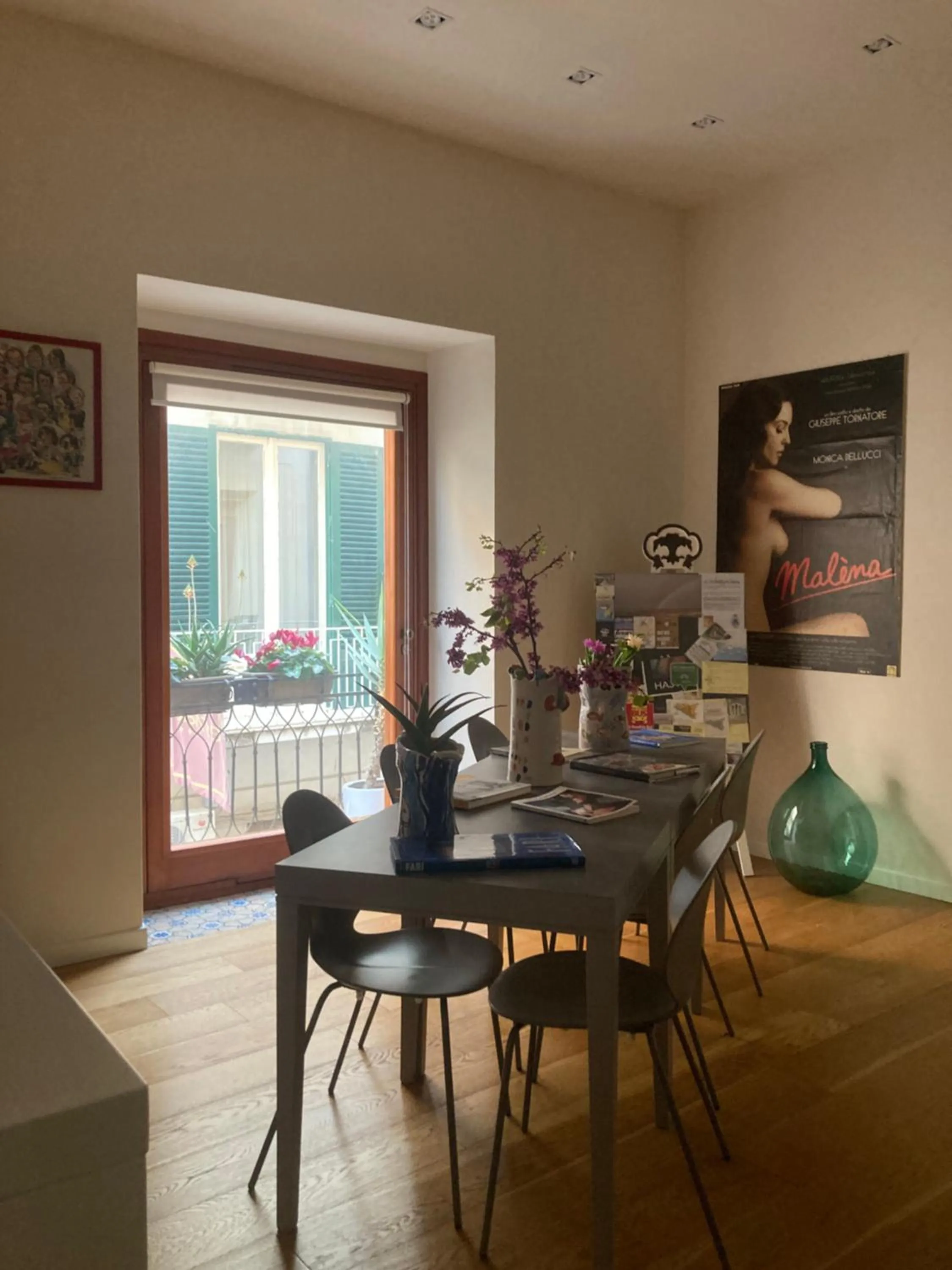 Communal lounge/ TV room in Dimora di Charme Cassaro 168