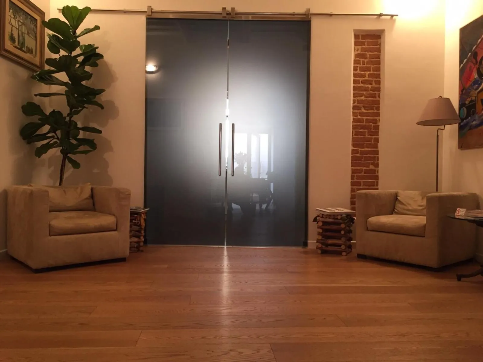 Communal lounge/ TV room in Dimora di Charme Cassaro 168