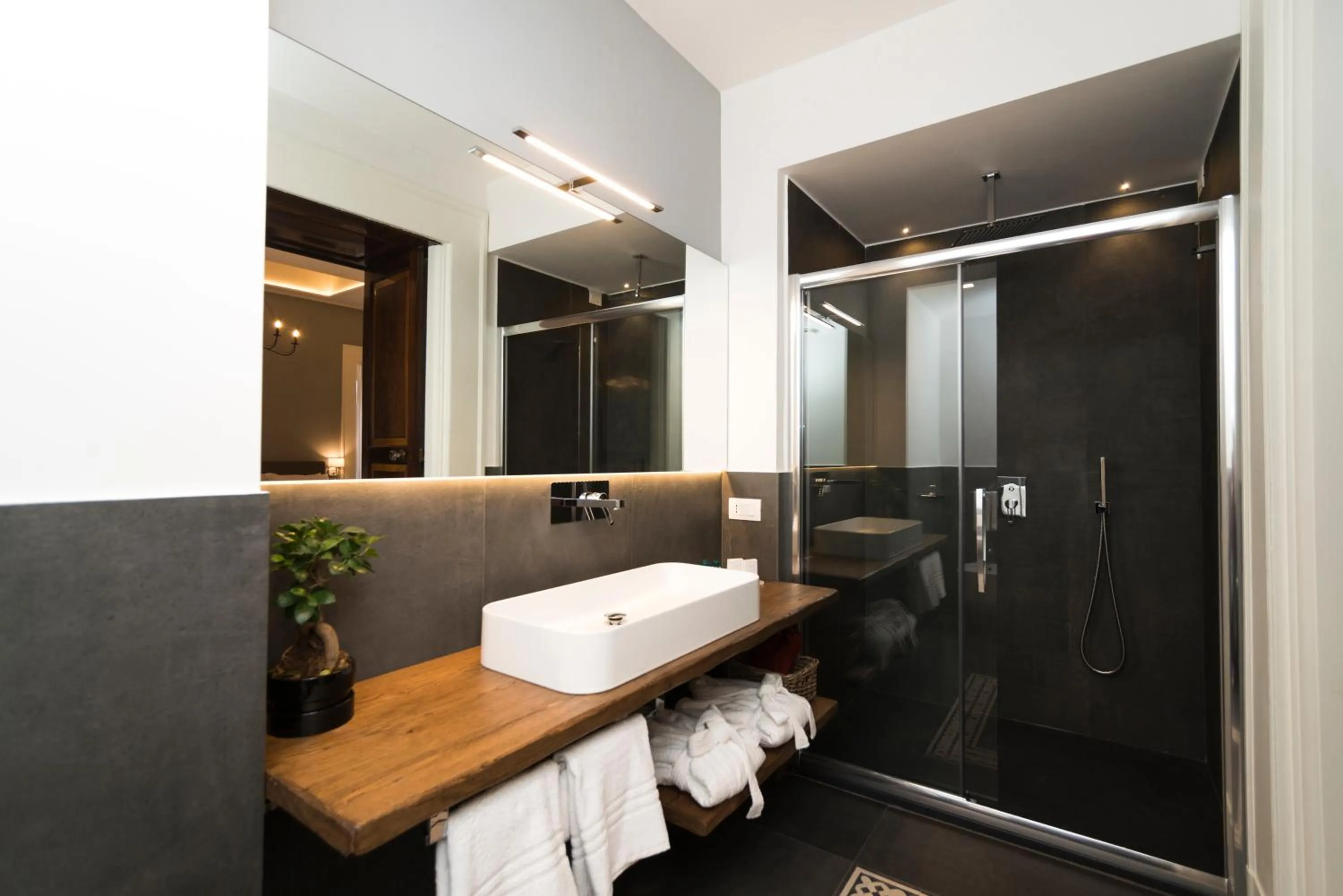 Bathroom in Foro Carolino S&B