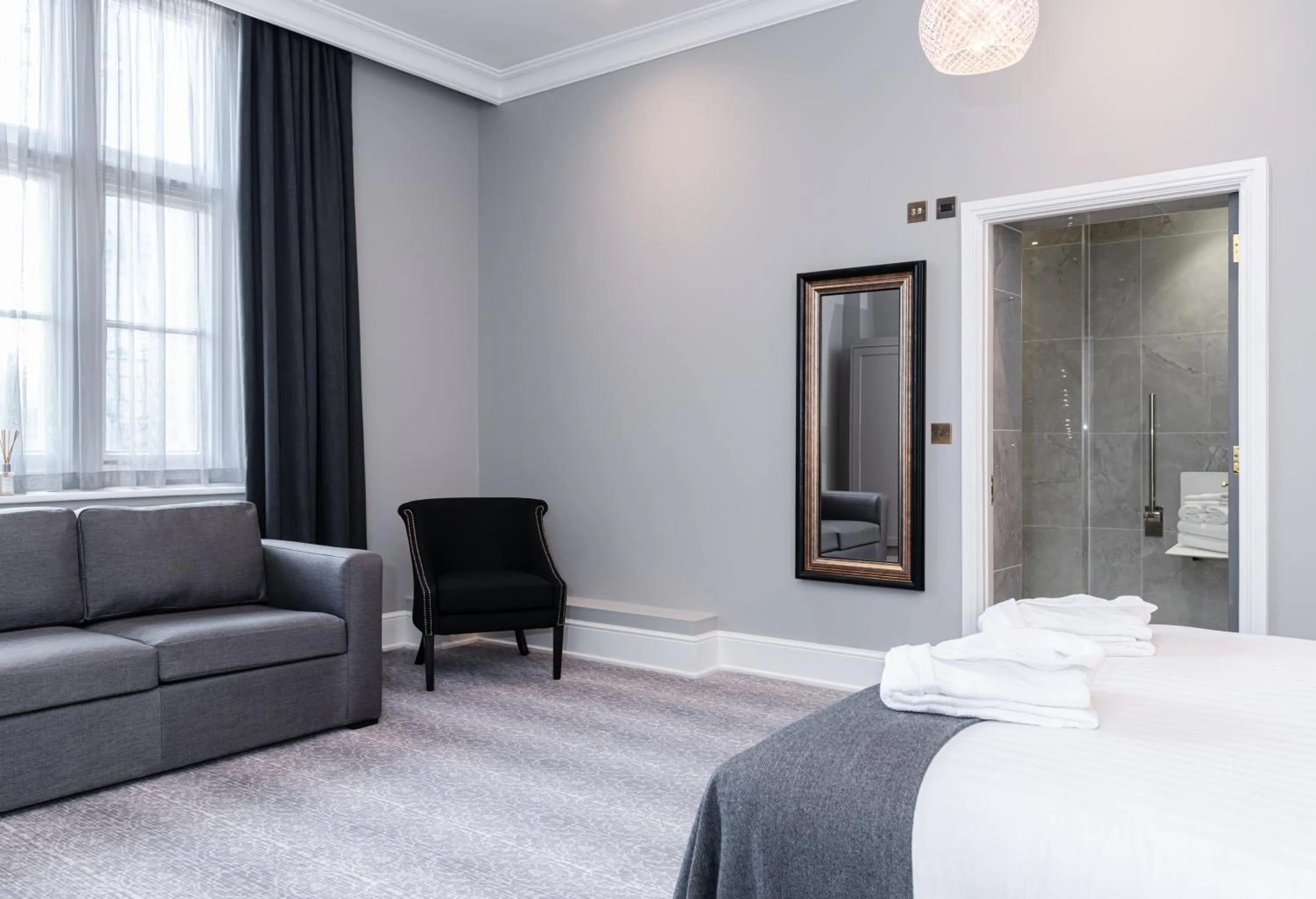 Seating area, Bed in Easthampstead Park