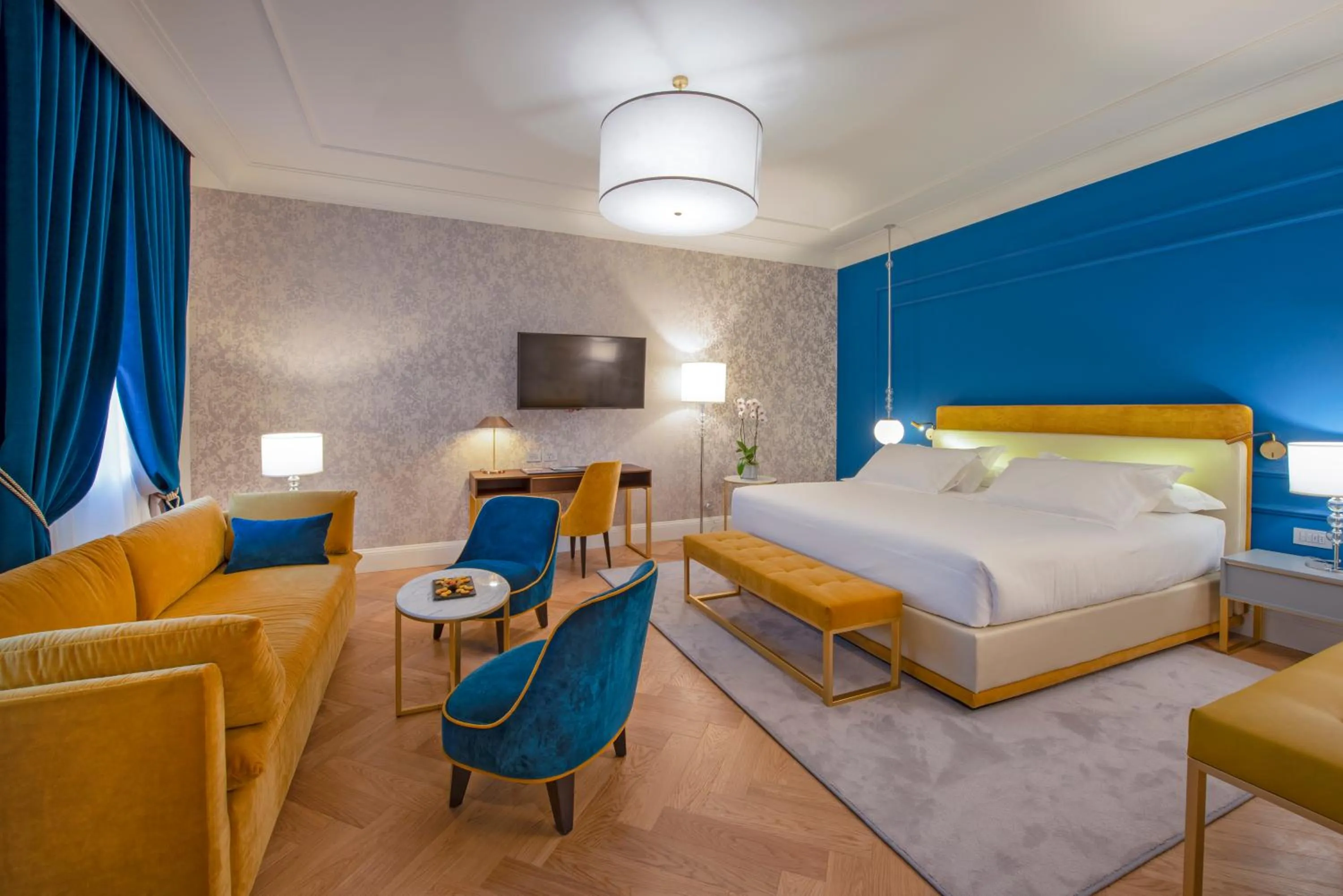 Bedroom, Bed in H10 Palazzo Canova