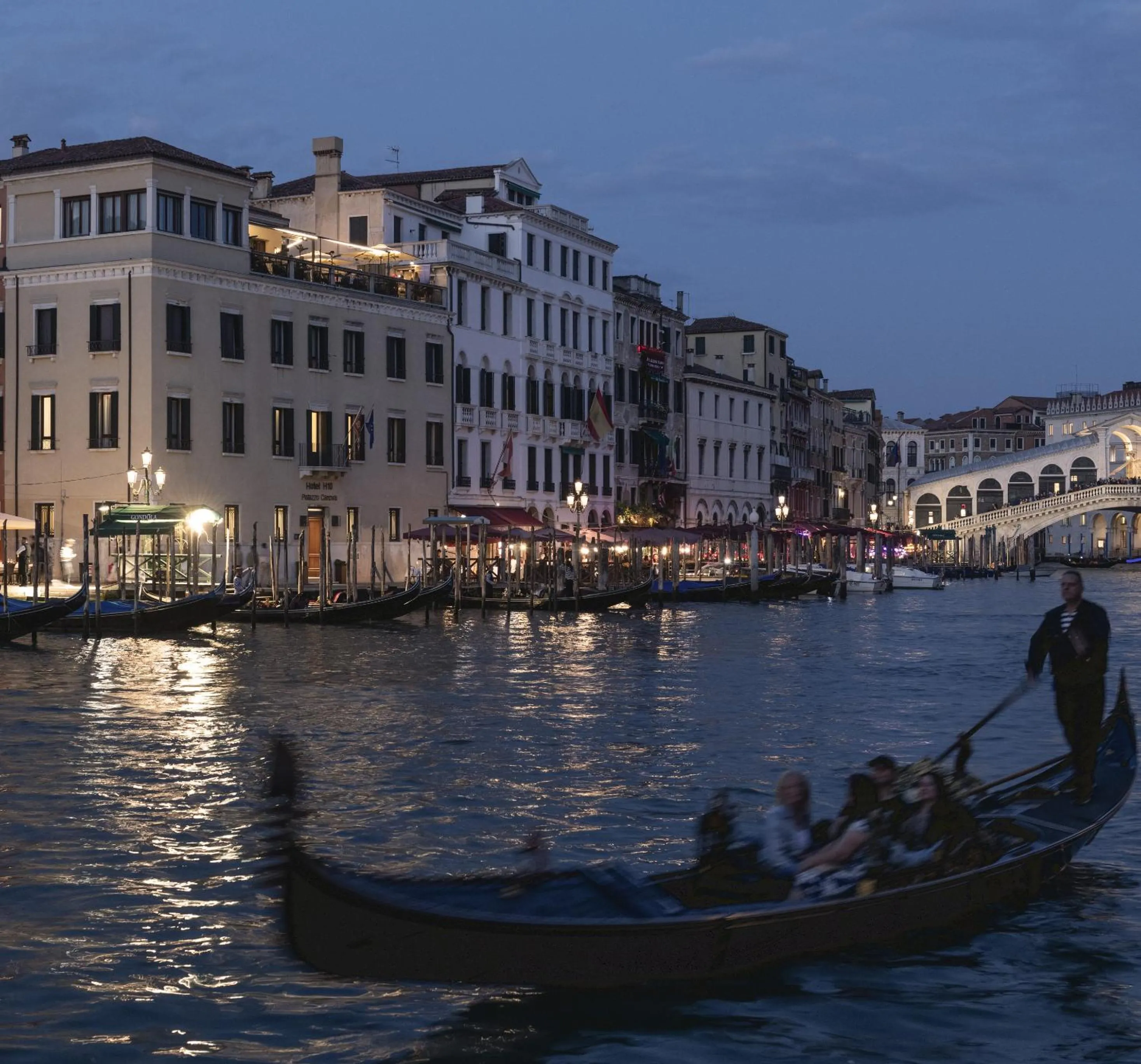 Property building in H10 Palazzo Canova