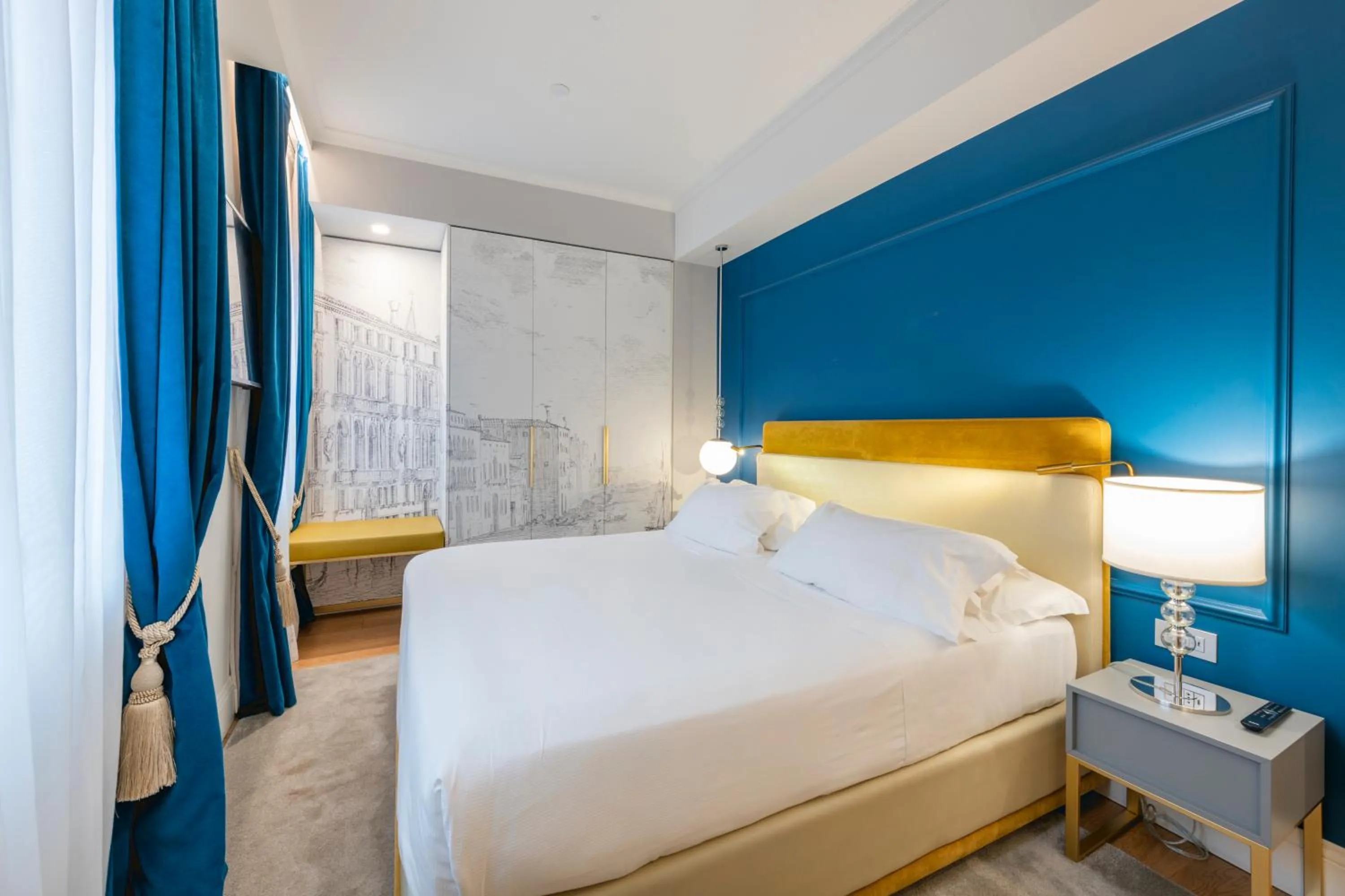 Bedroom, Bed in H10 Palazzo Canova