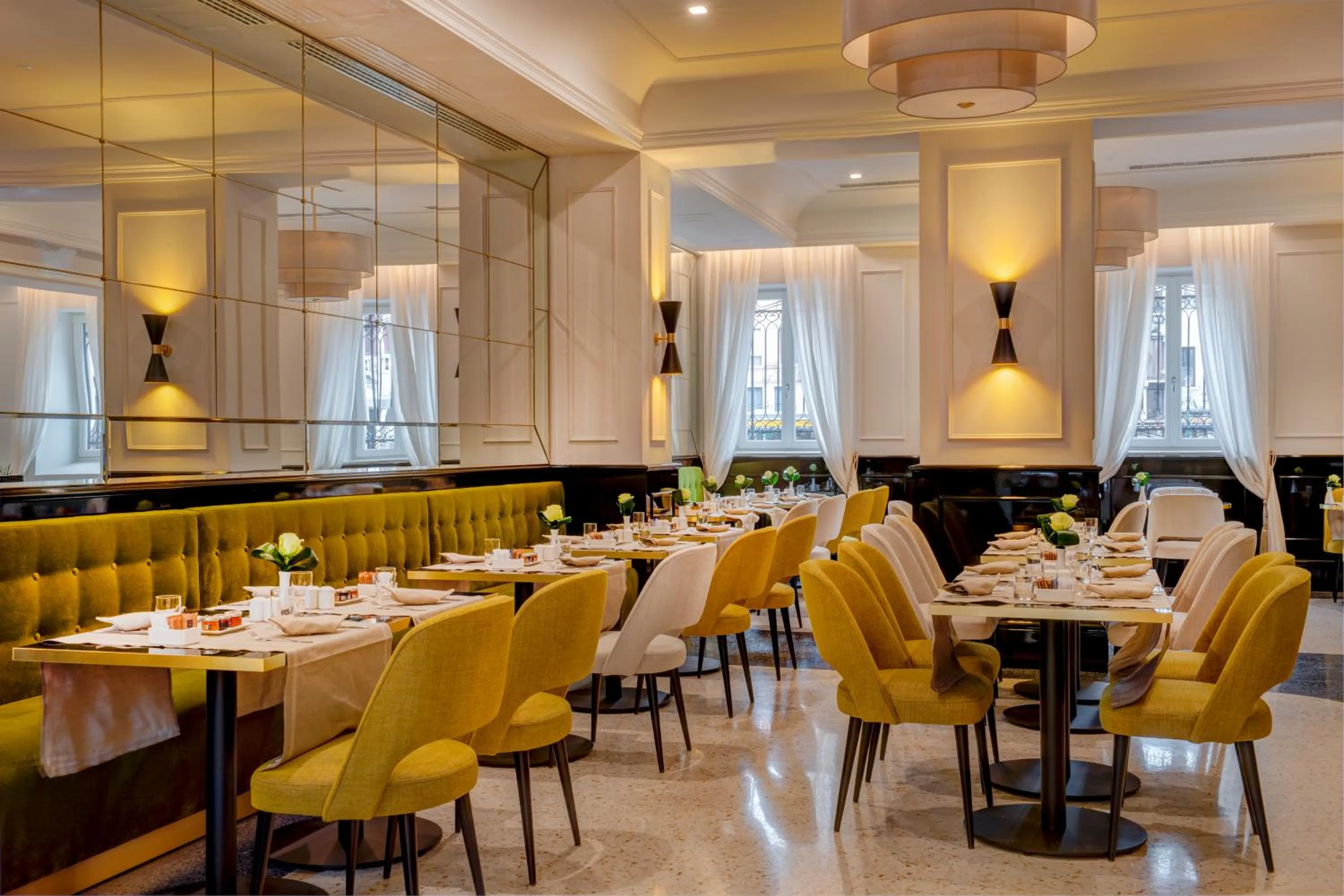 Breakfast in H10 Palazzo Canova