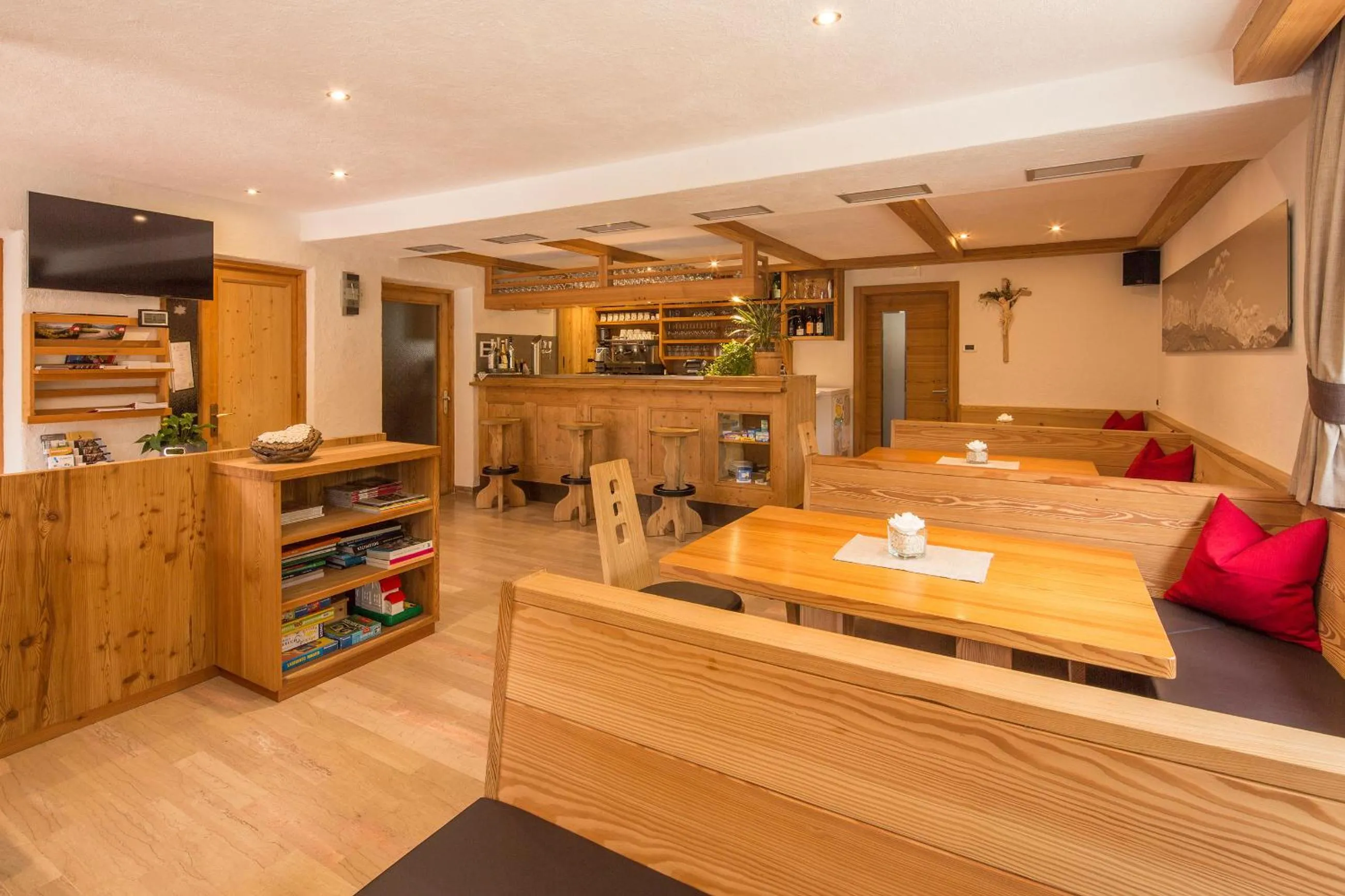 Lounge or bar in Garni Irsara