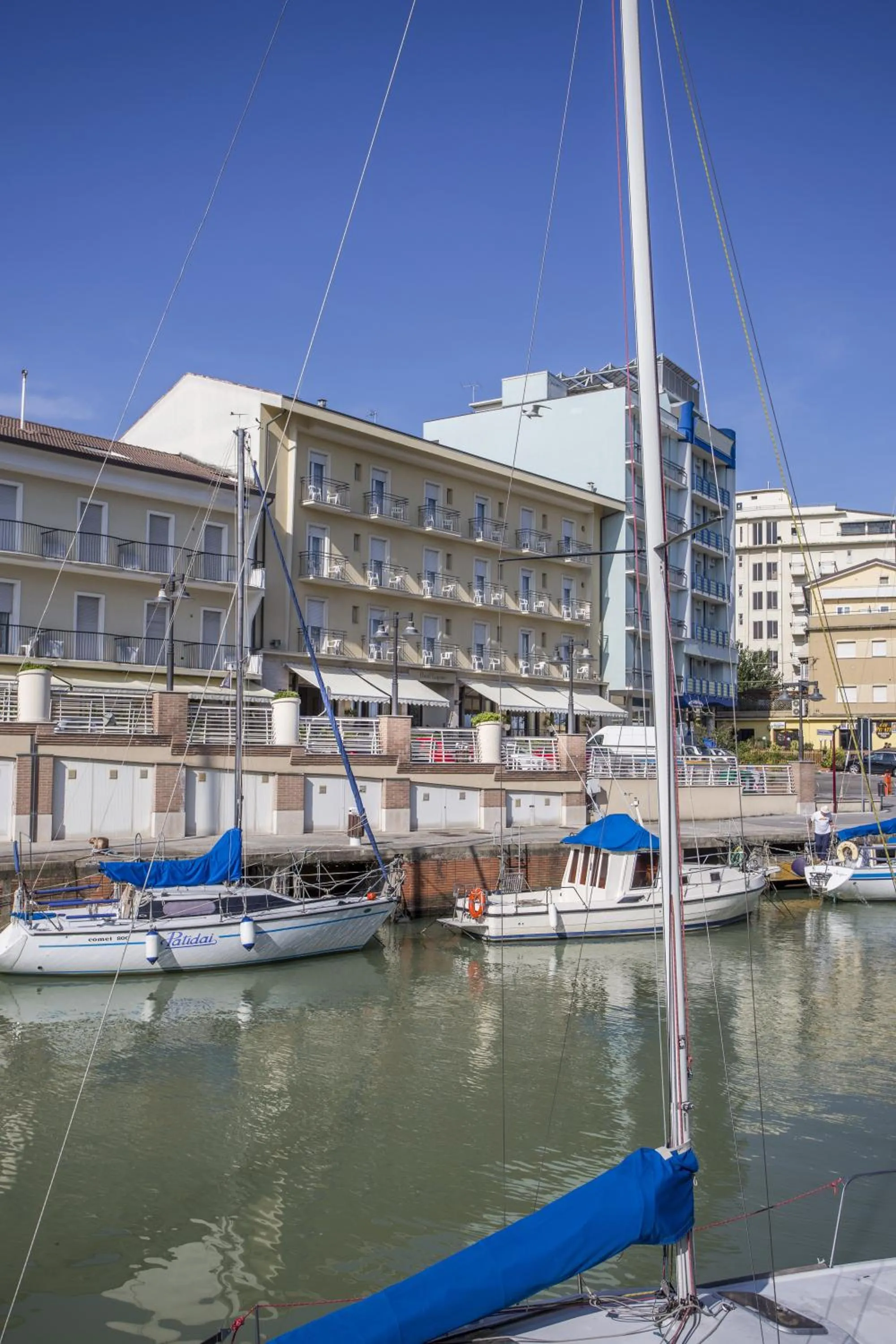 Area and facilities in Hotel Lugano