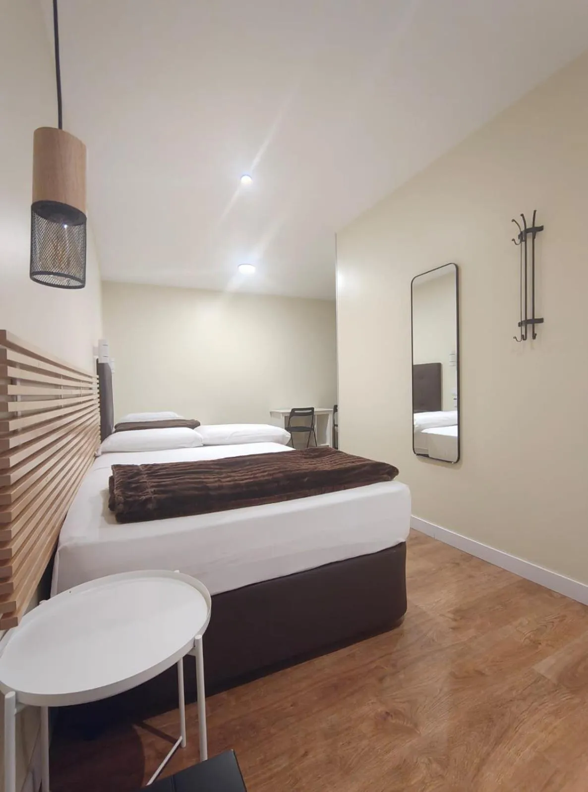 Bedroom, Bed in Hostal JQ Madrid 1