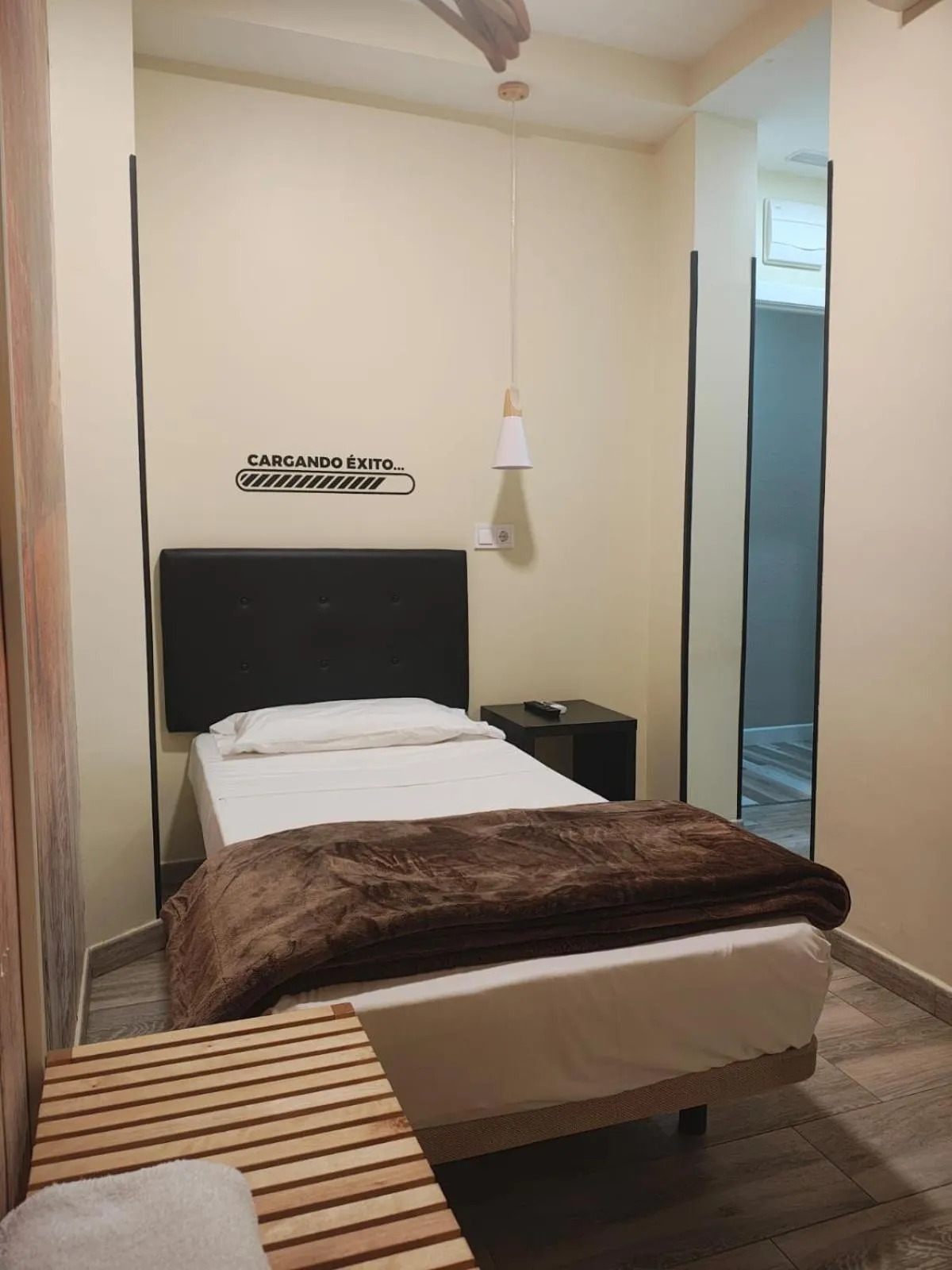 Bedroom, Bed in Hostal JQ Madrid 1