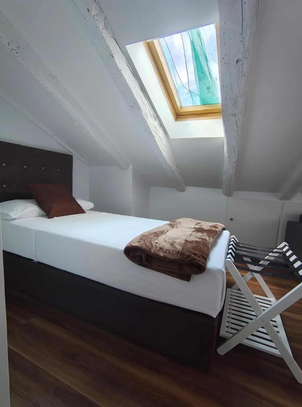 Bedroom, Bed in Hostal JQ Madrid 1