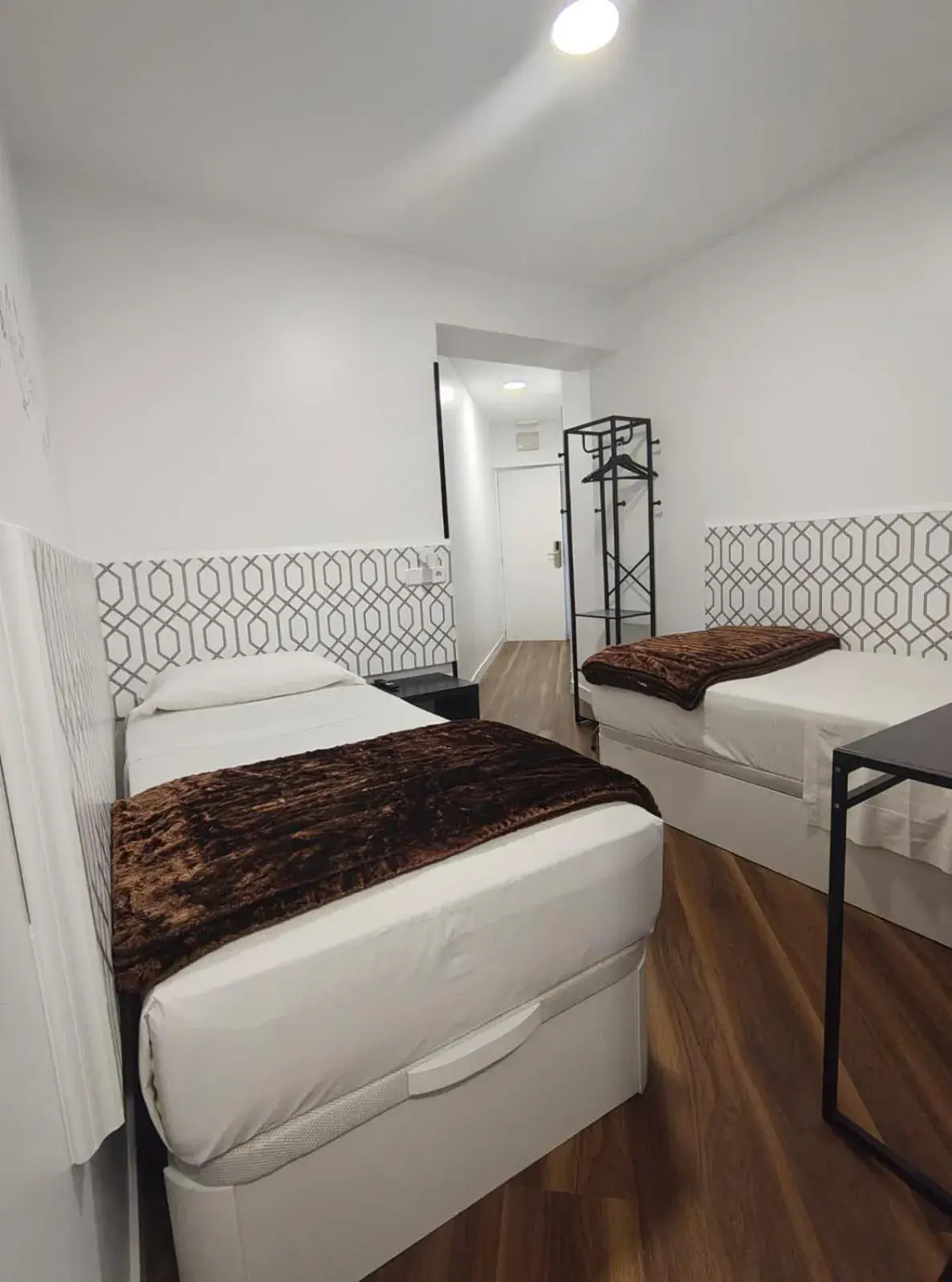 Twin Room - single occupancy in Hostal JQ Madrid 1 Twin Room - single occupancy in Hostal JQ Madrid 1