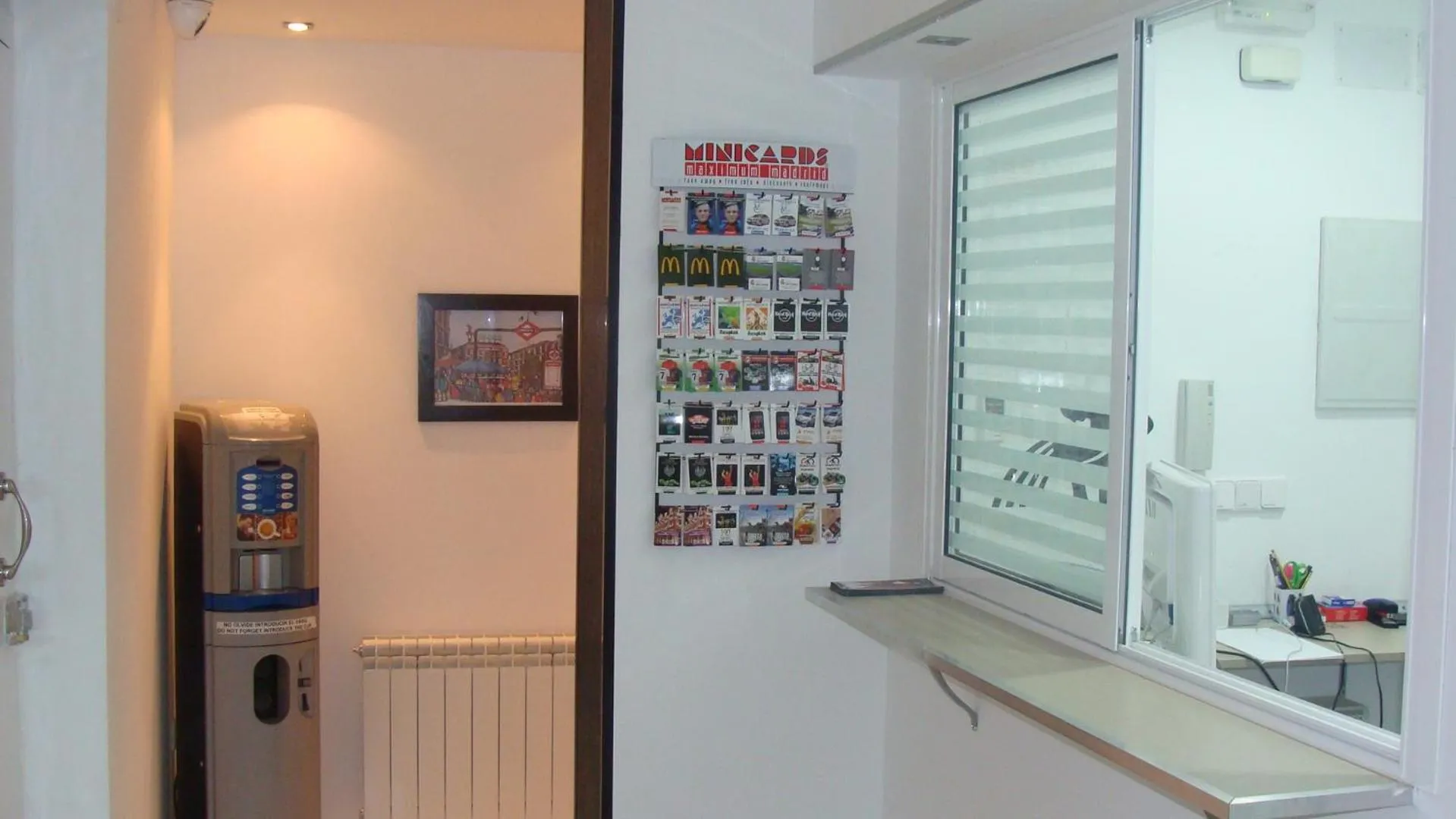 Lobby or reception in Hostal JQ Madrid 1