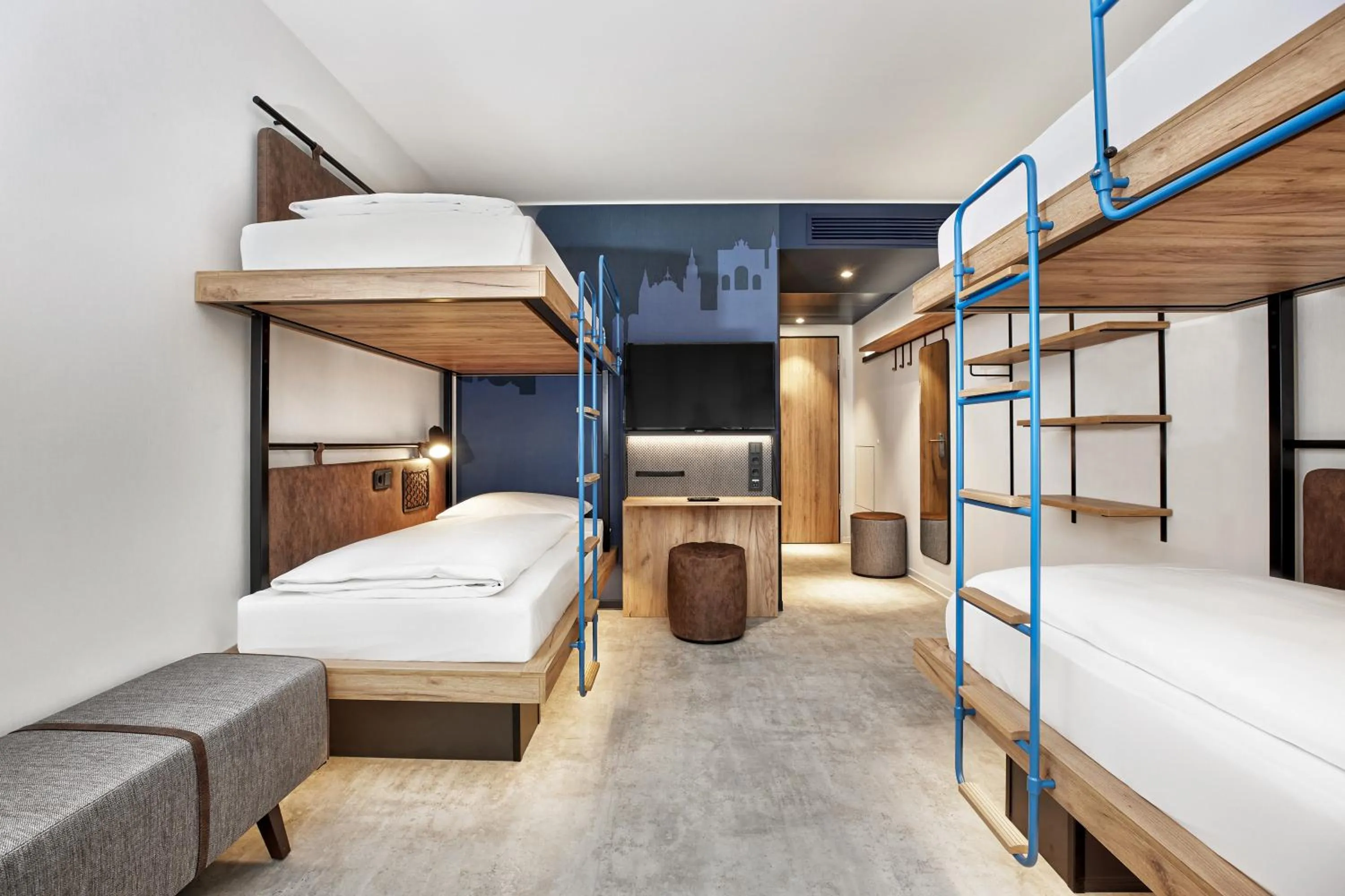 Photo of the whole room, Bed in H2 Hotel München Olympiapark