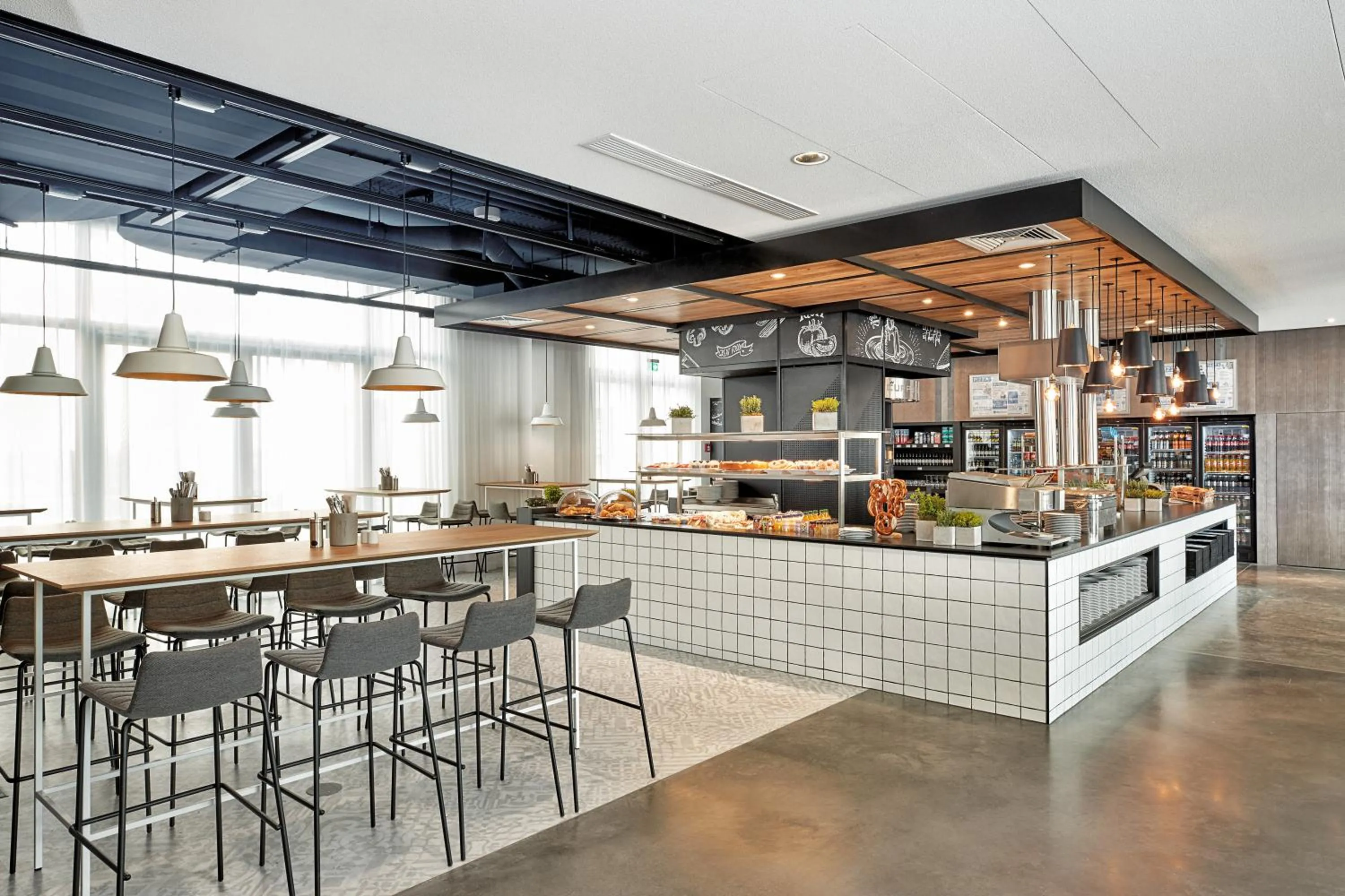 Restaurant/places to eat in H2 Hotel München Olympiapark