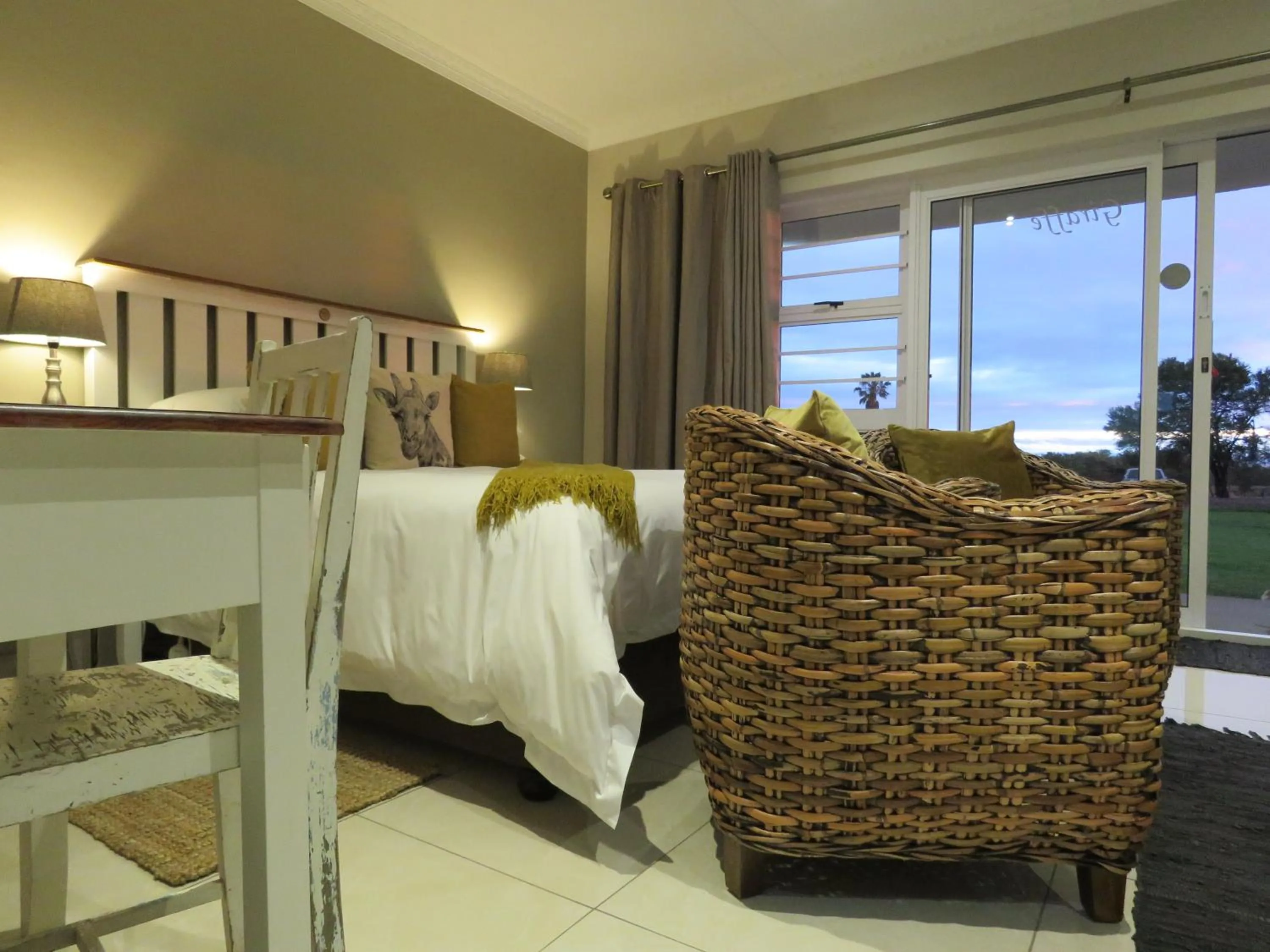 Bed in a Dam's View Accommodation