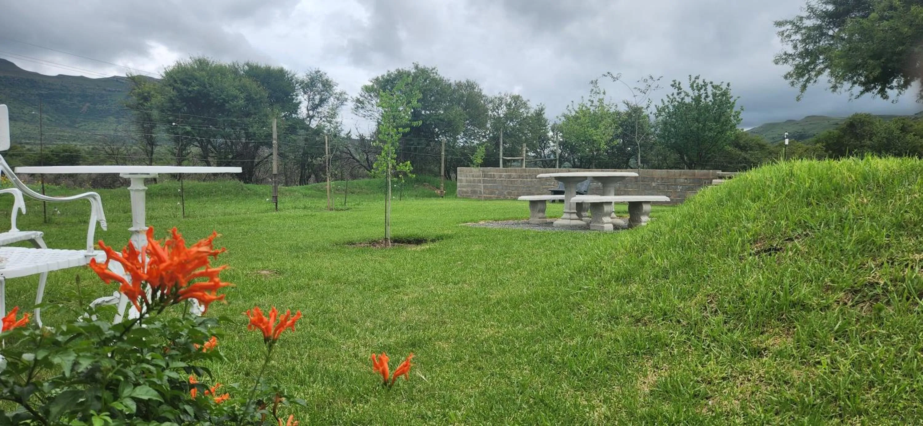 a Dam's View Accommodation