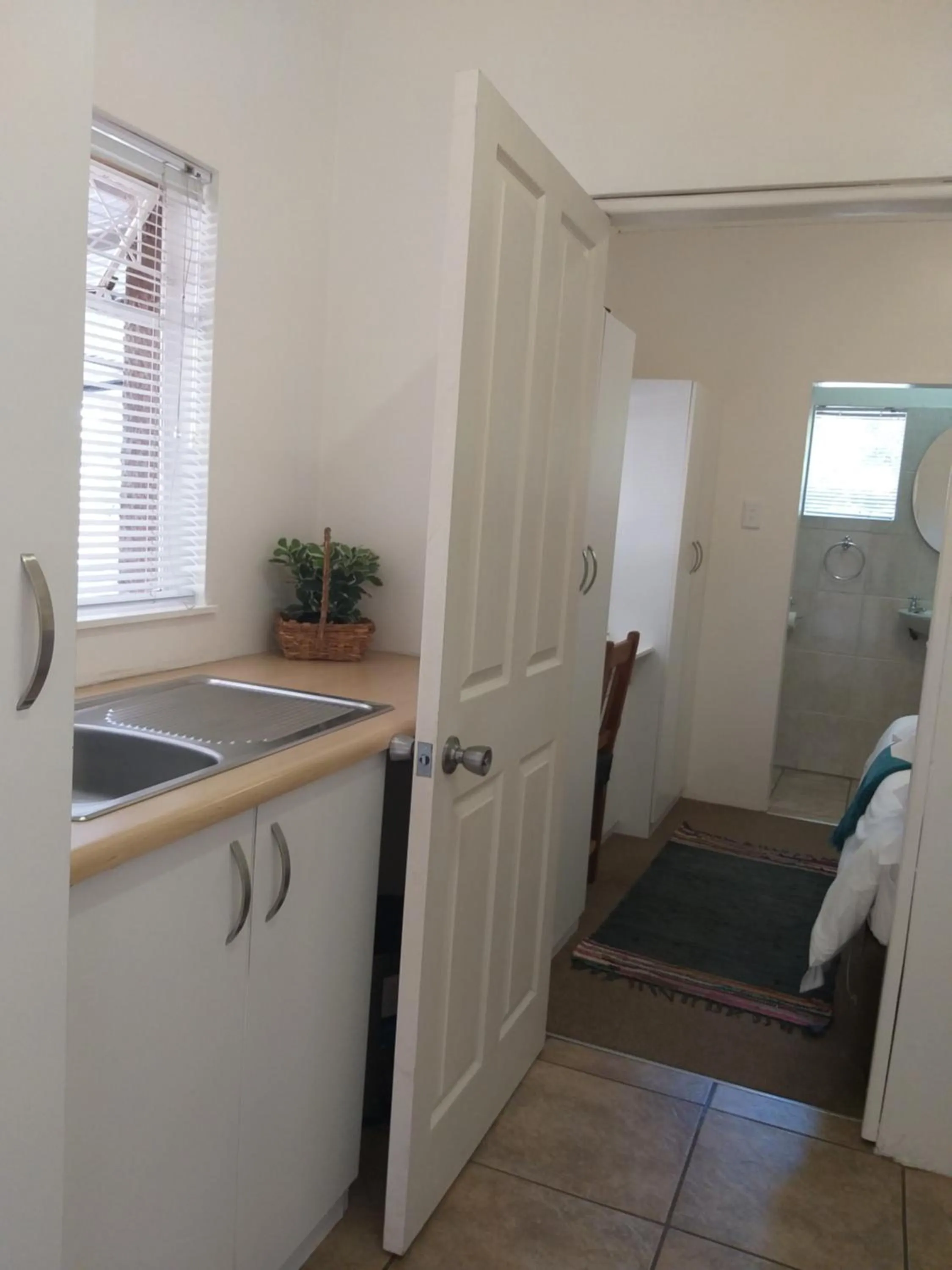 a Dam's View Accommodation