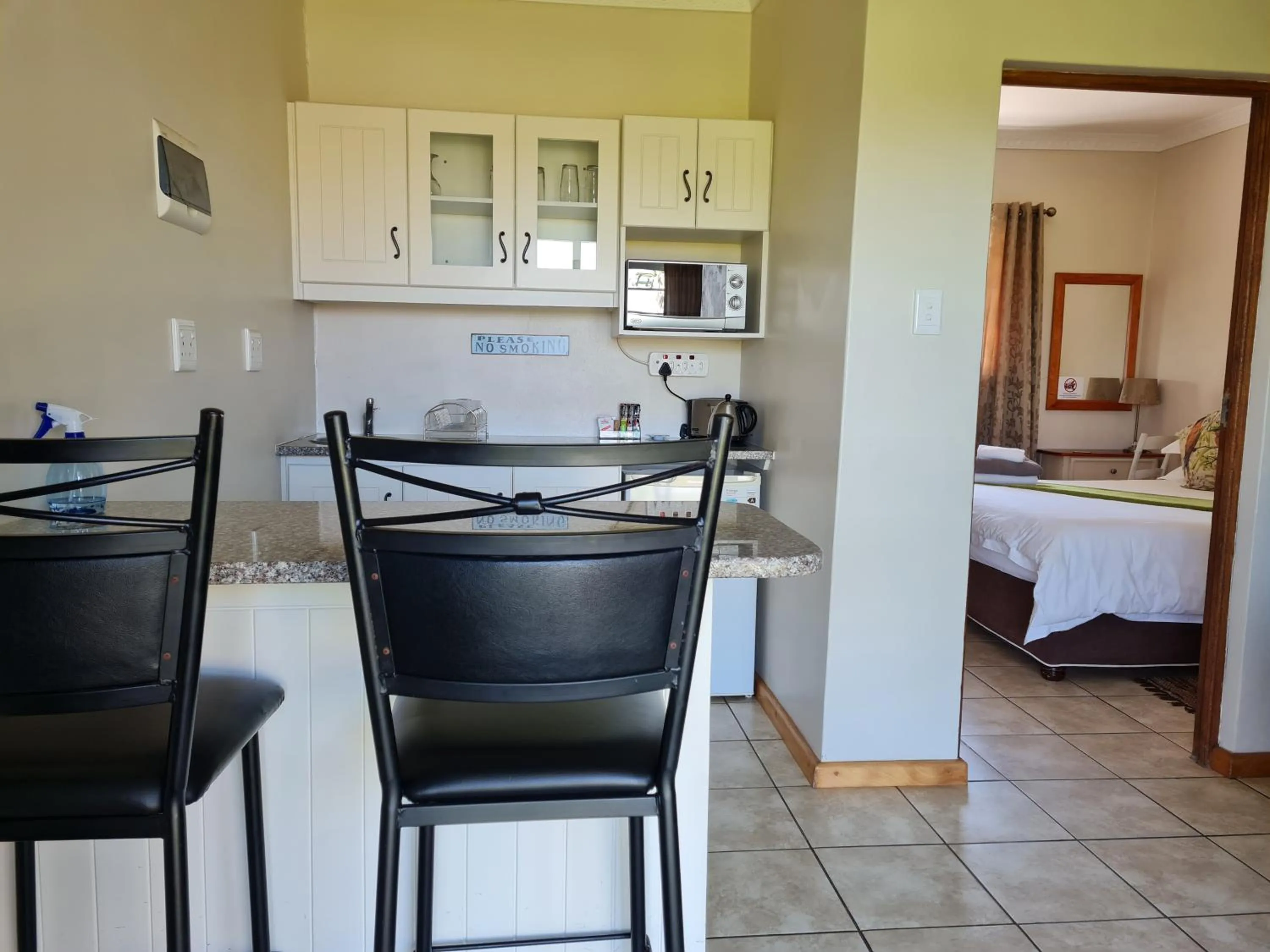 a Dam's View Accommodation