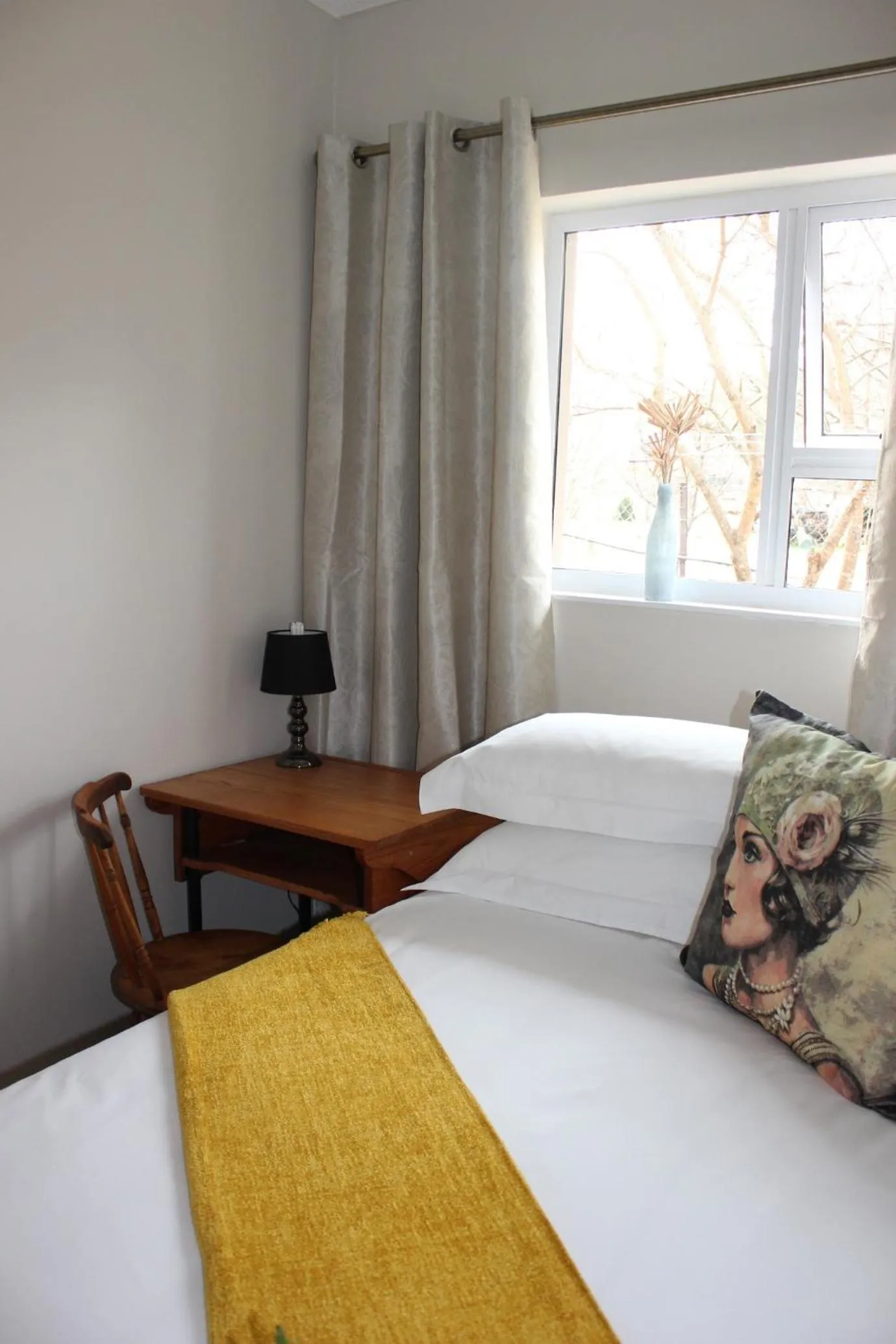 Bed in a Dam's View Accommodation