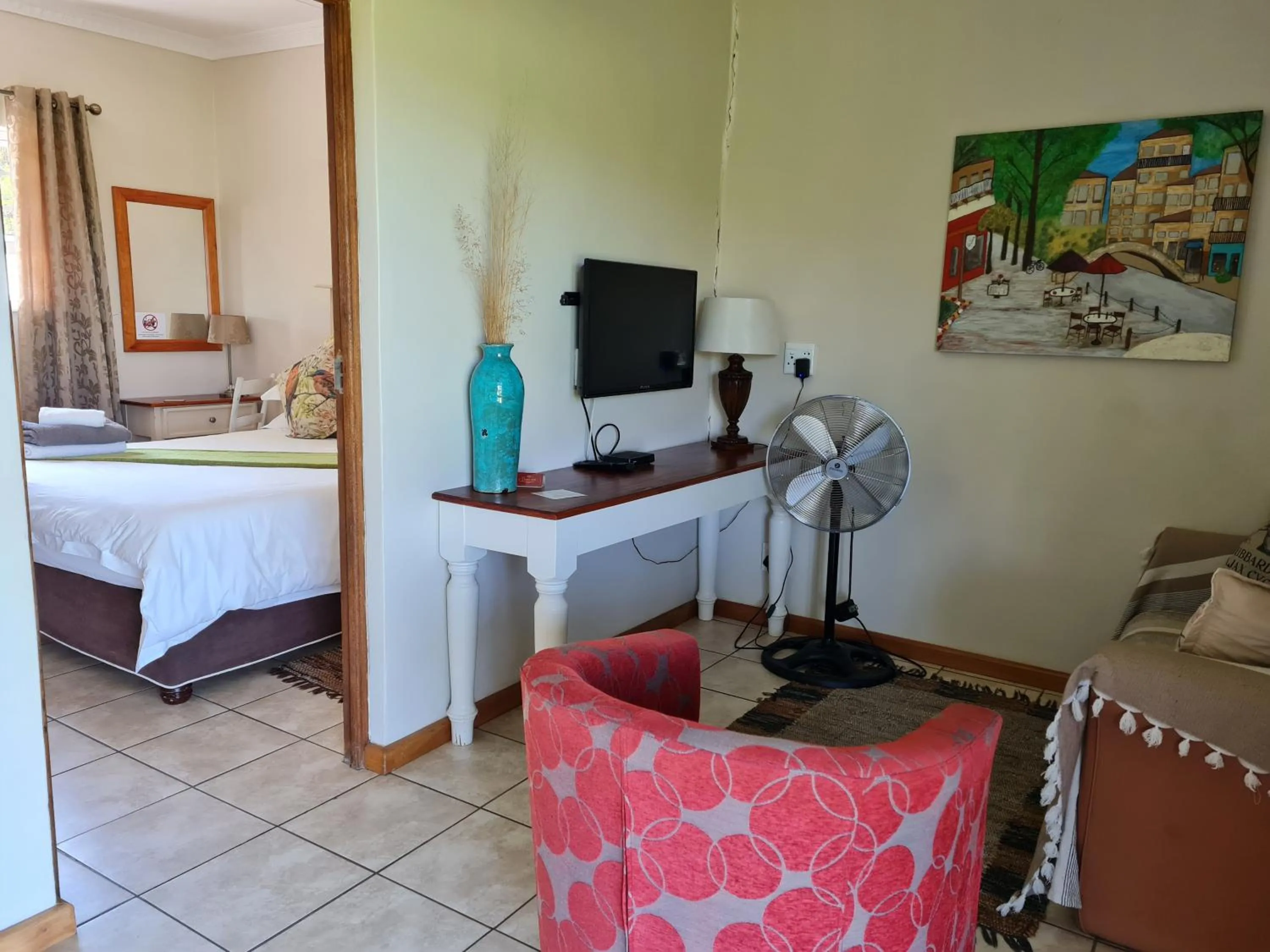 Bed in a Dam's View Accommodation