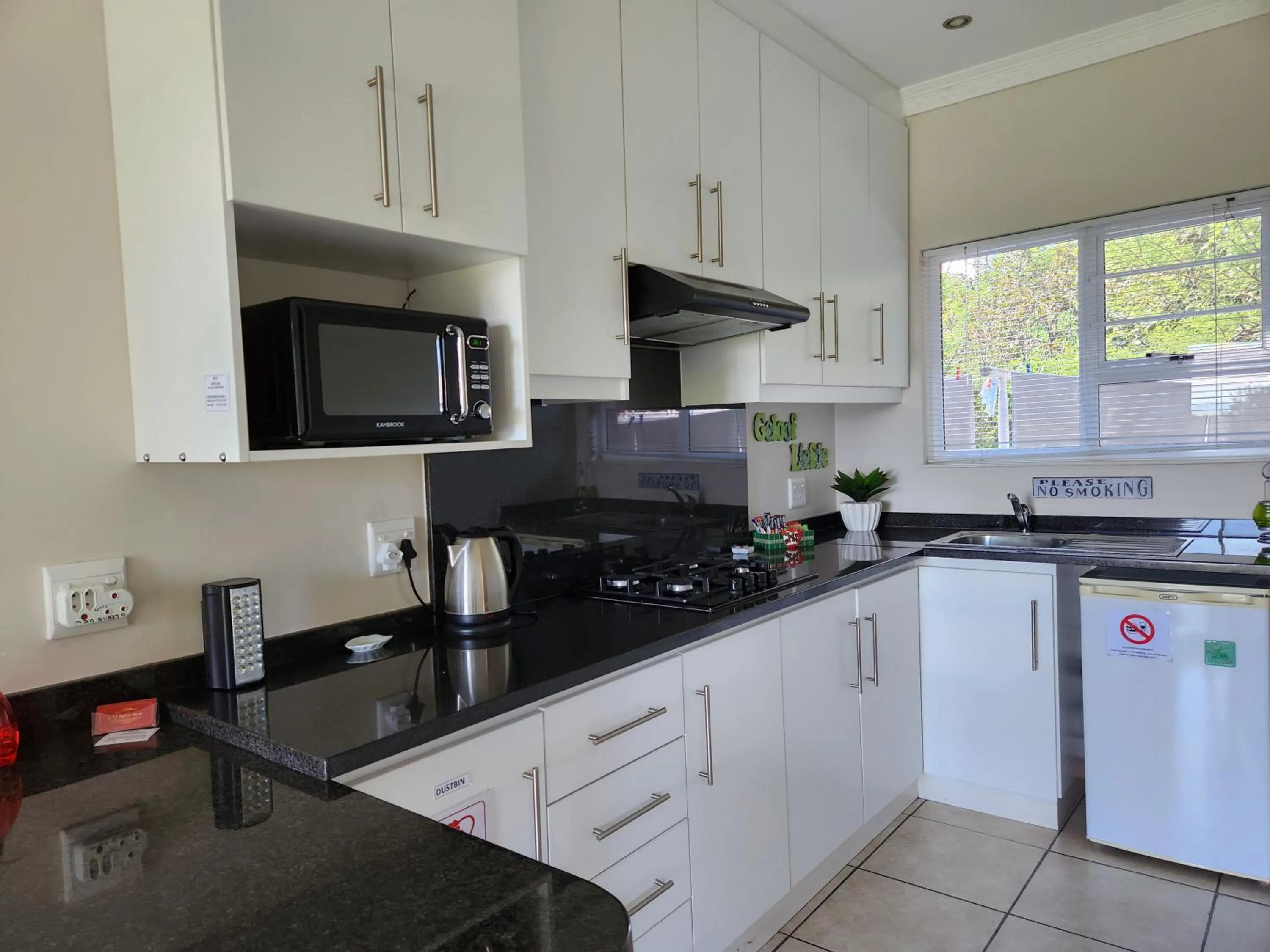 a Dam's View Accommodation