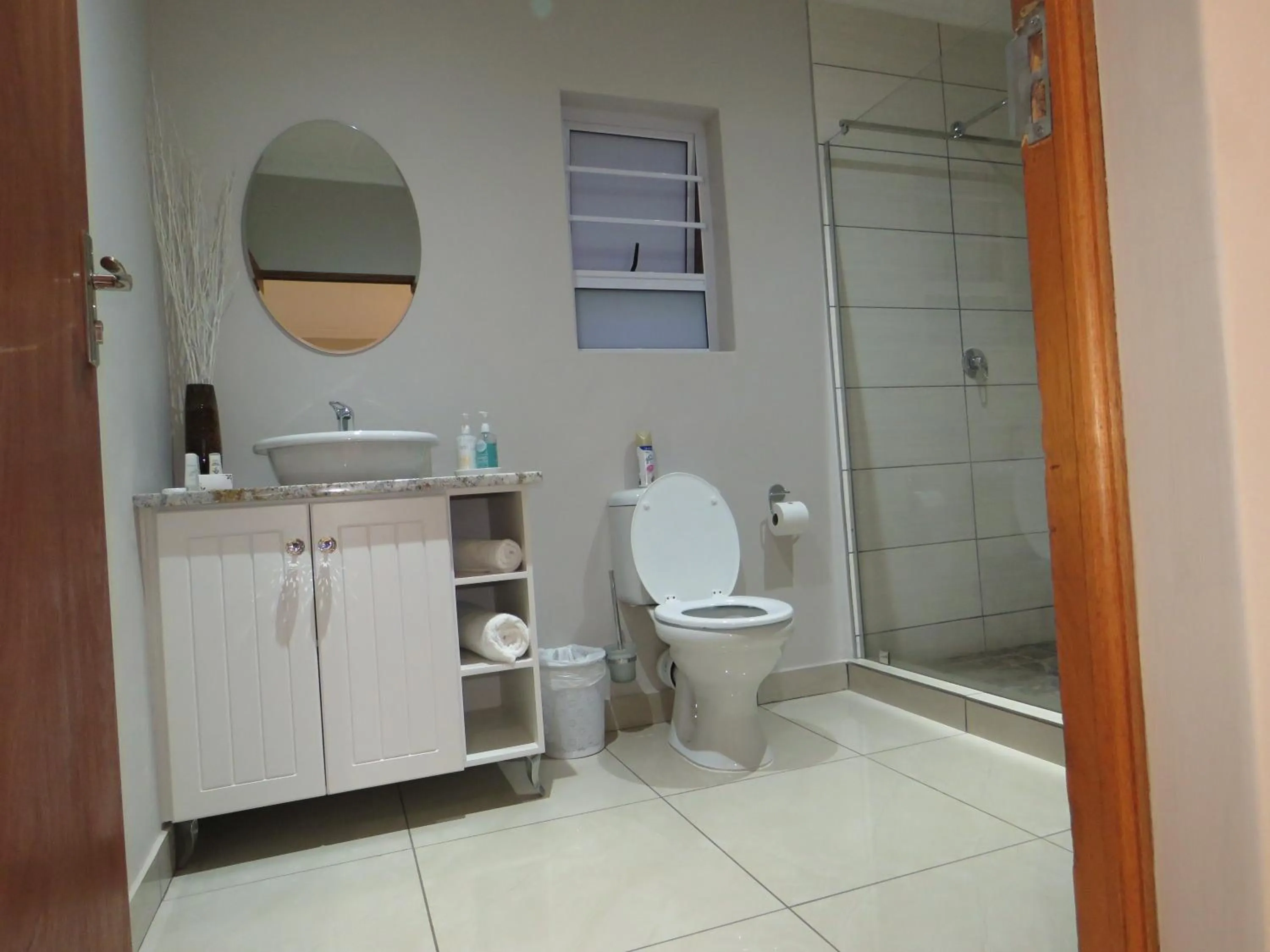 a Dam's View Accommodation