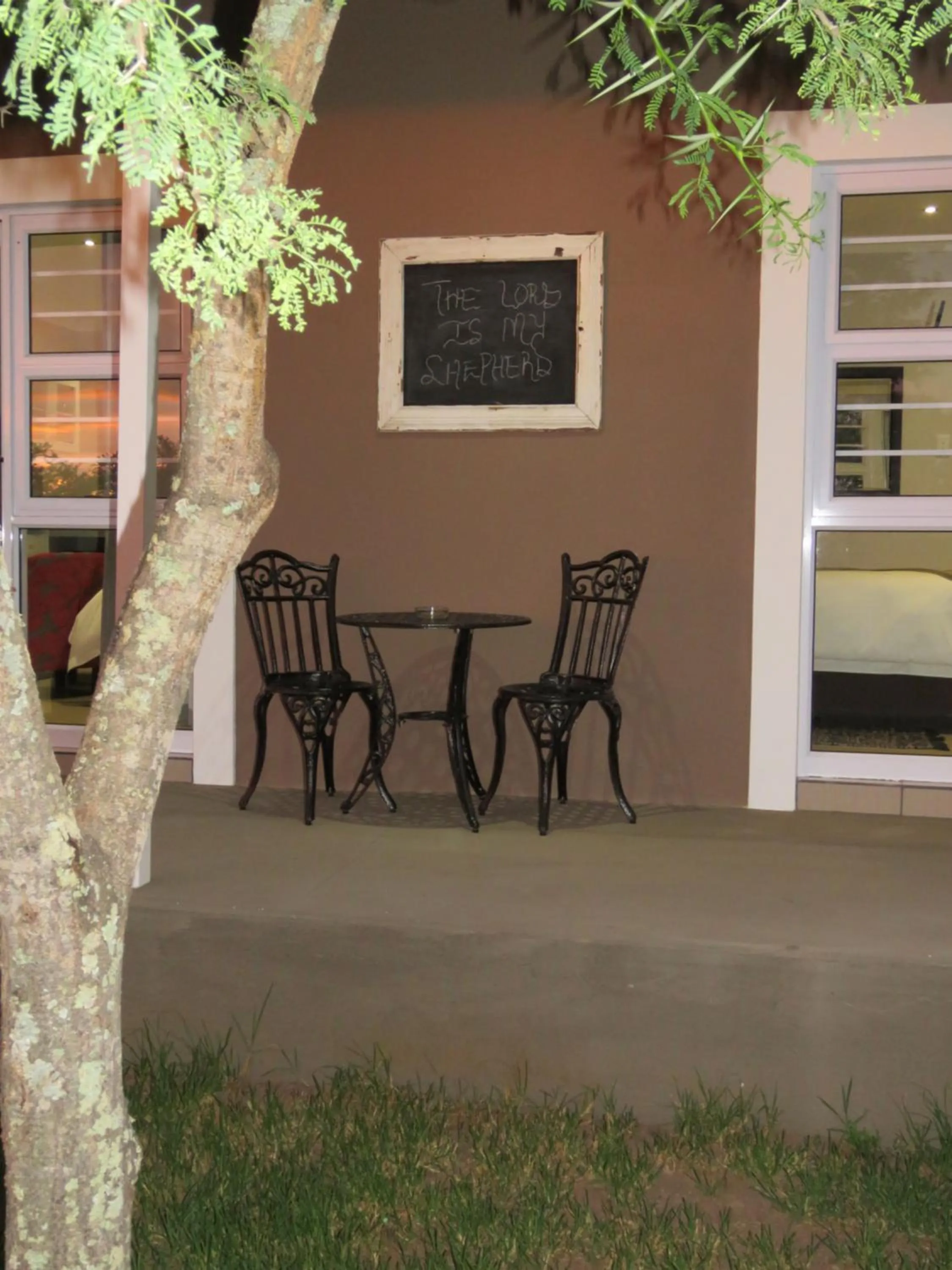 a Dam's View Accommodation