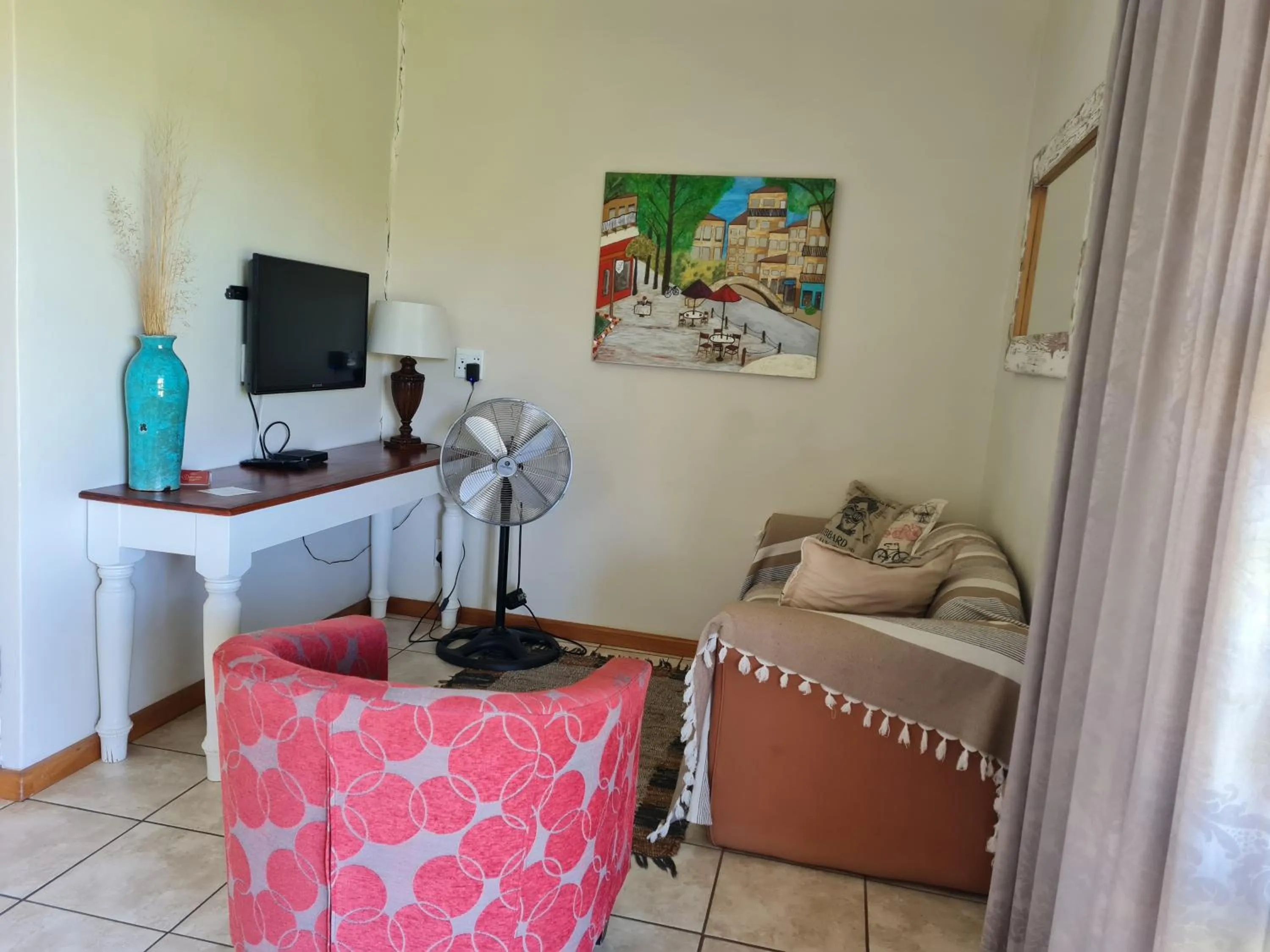 Bed in a Dam's View Accommodation