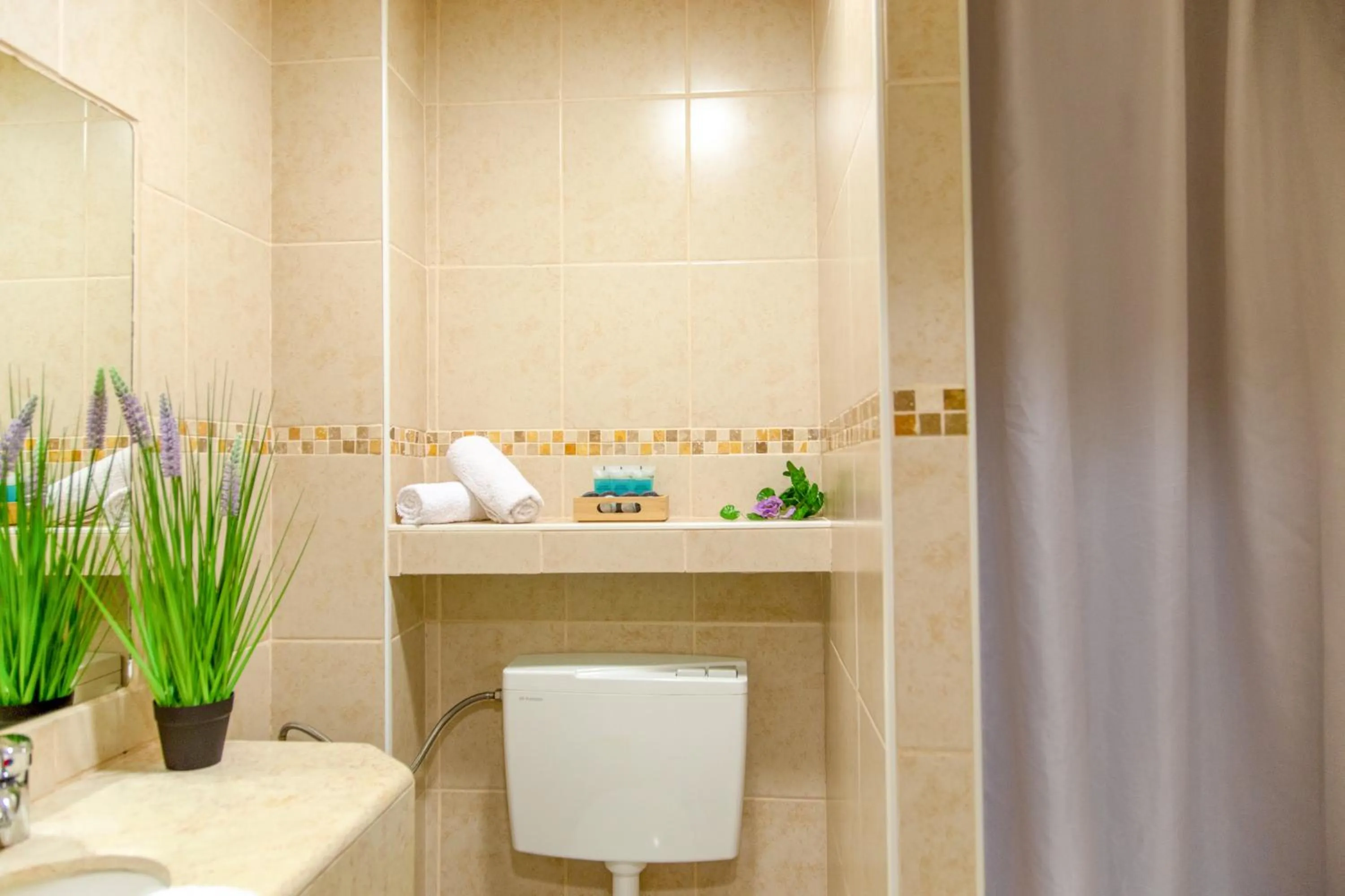 Bathroom in Motel Aviv