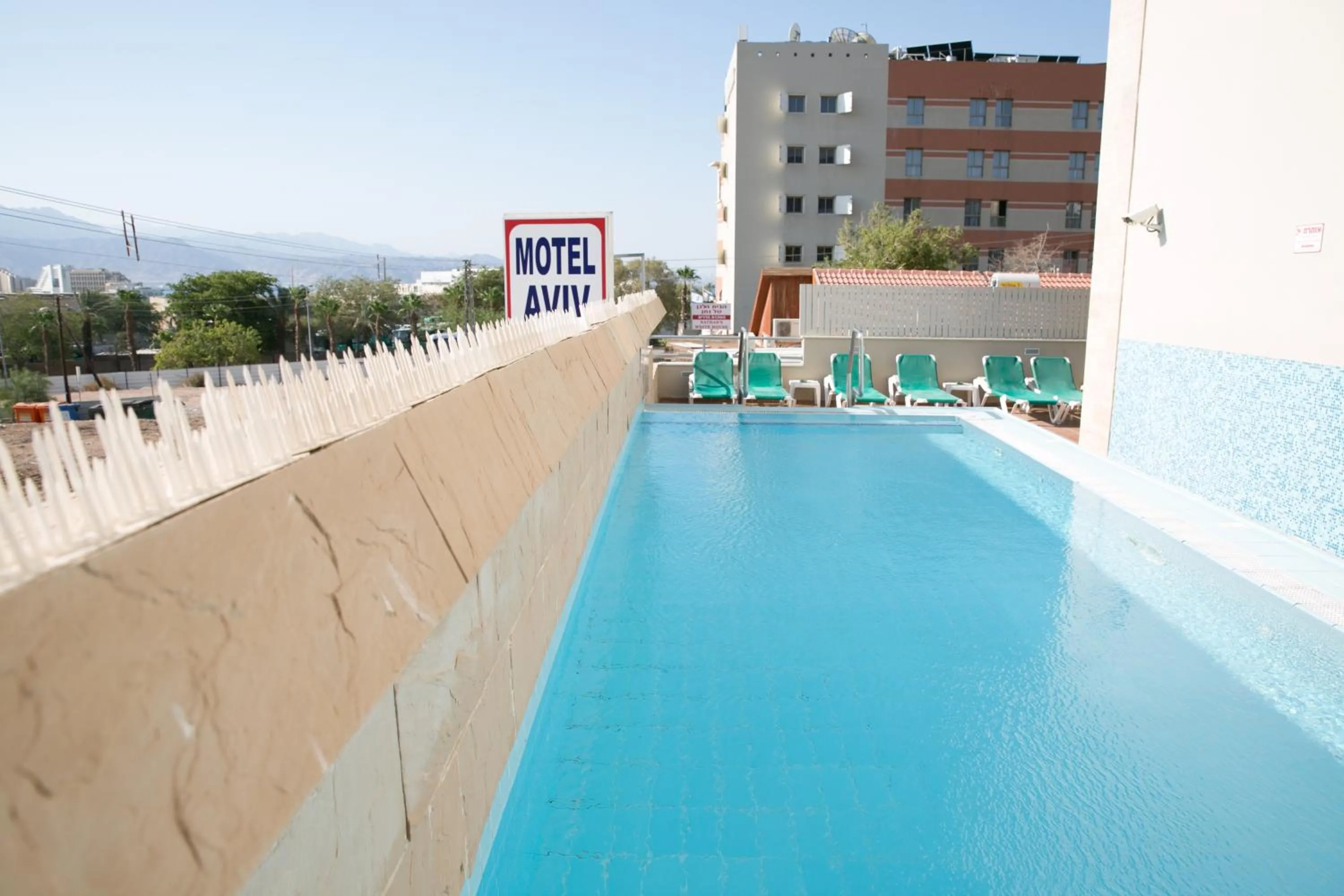 Swimming pool in Motel Aviv